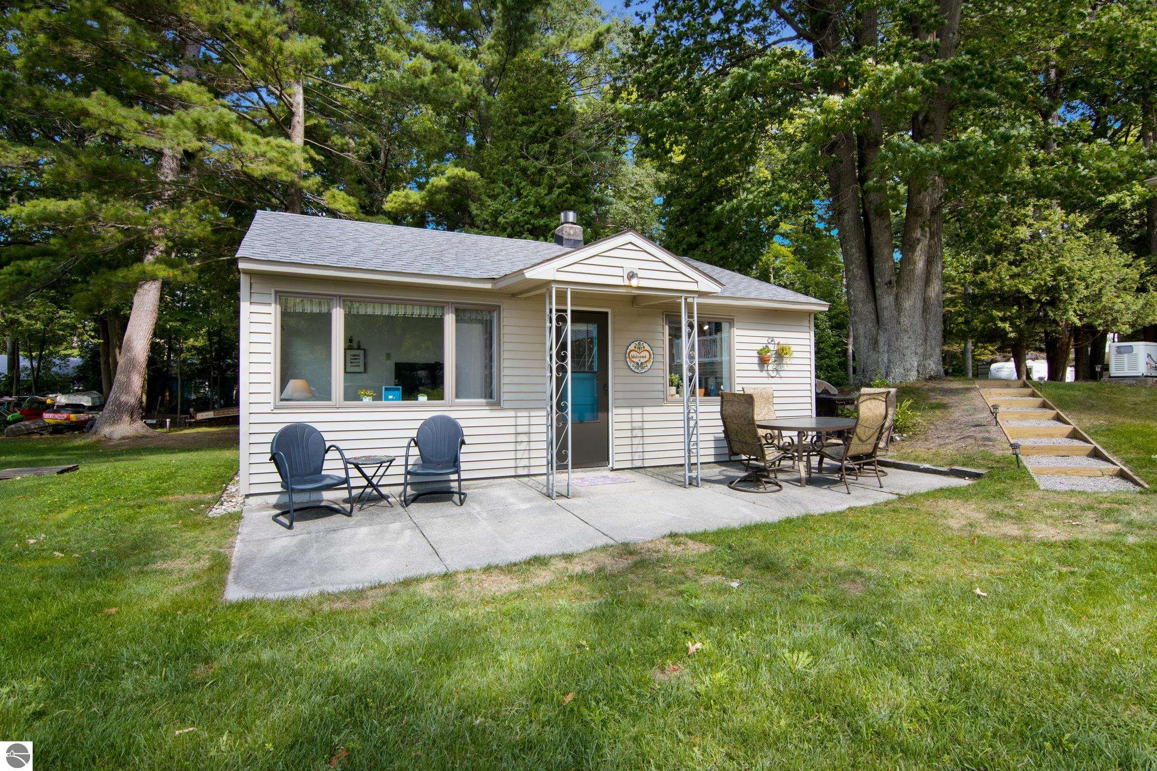 8679 Deadstream Road