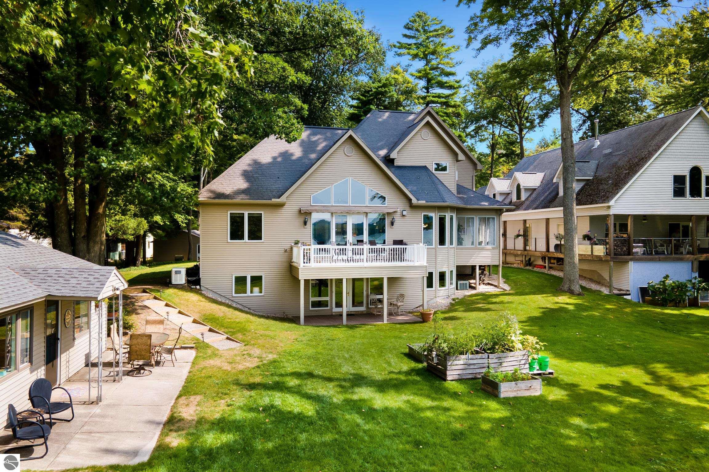 8679 Deadstream Road