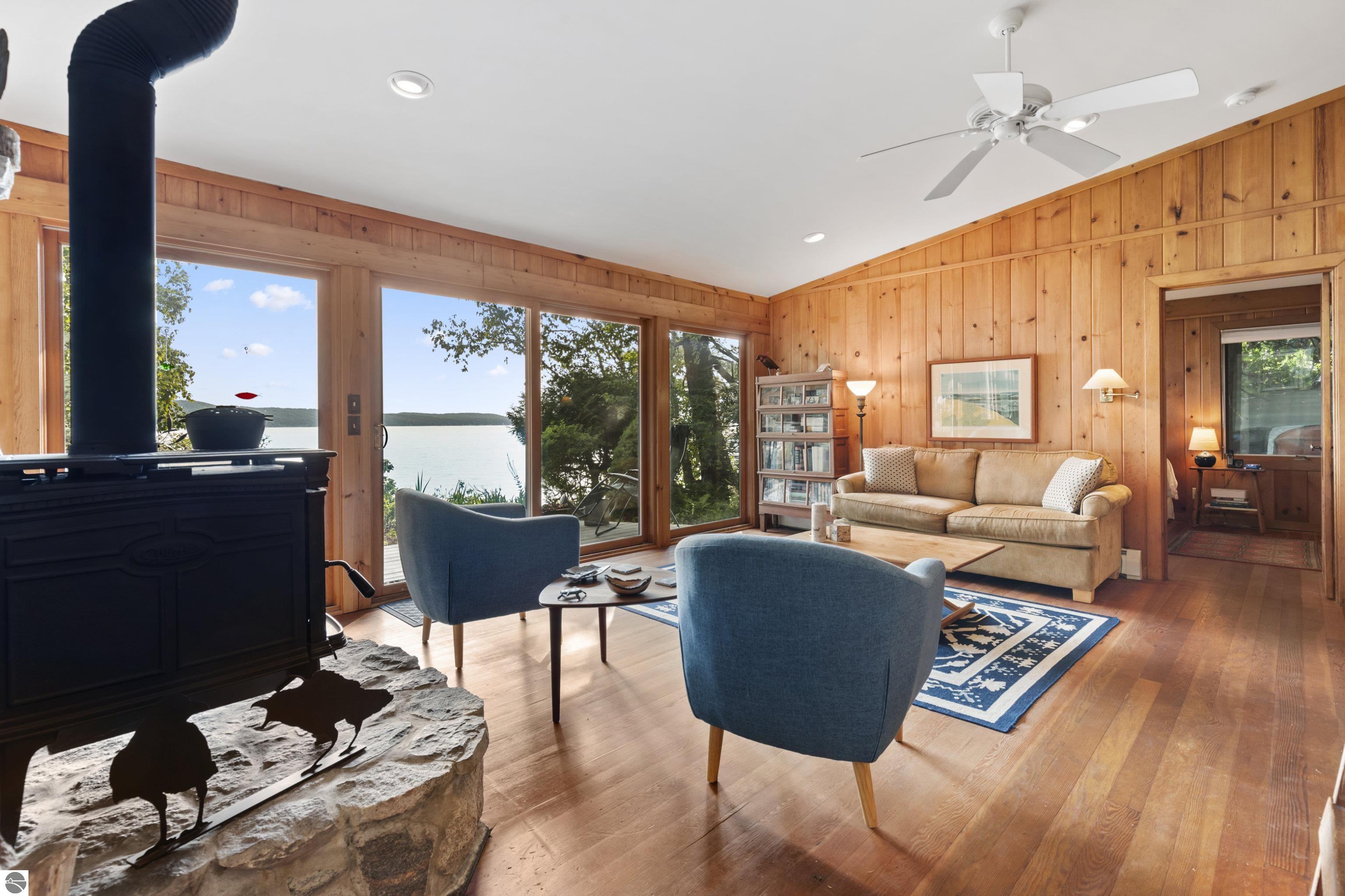 2678 E South Shore Drive