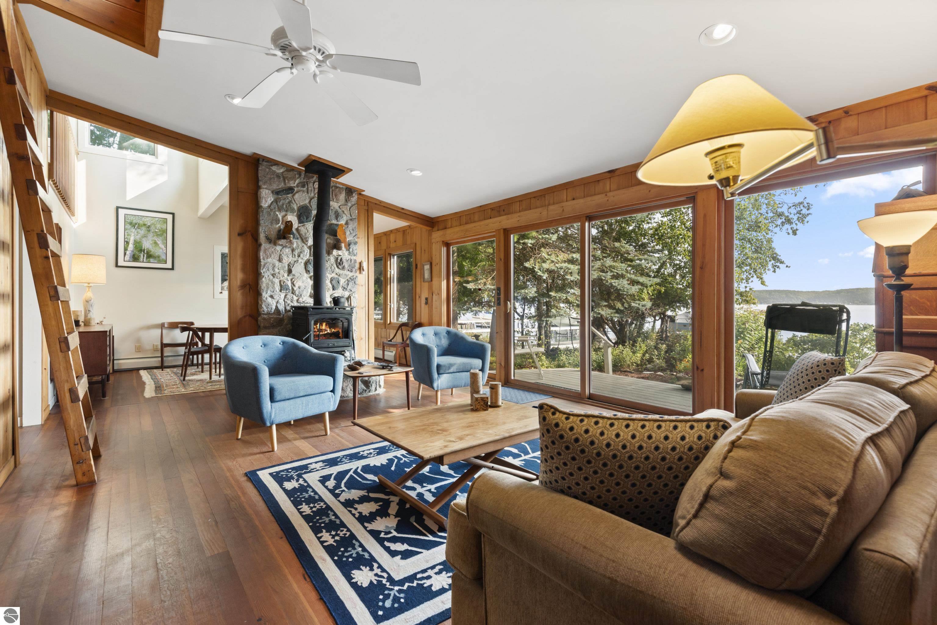 2678 E South Shore Drive