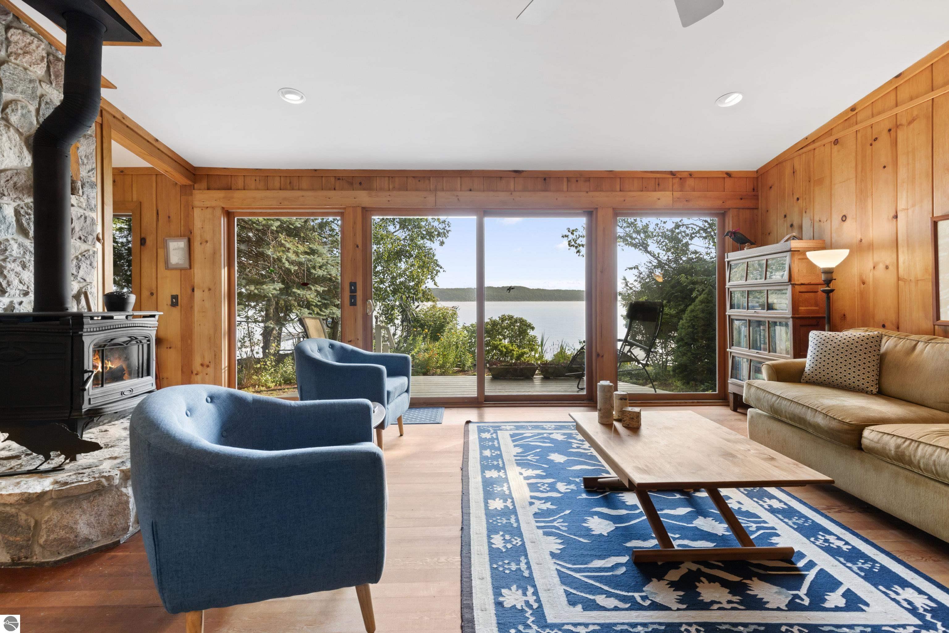 2678 E South Shore Drive