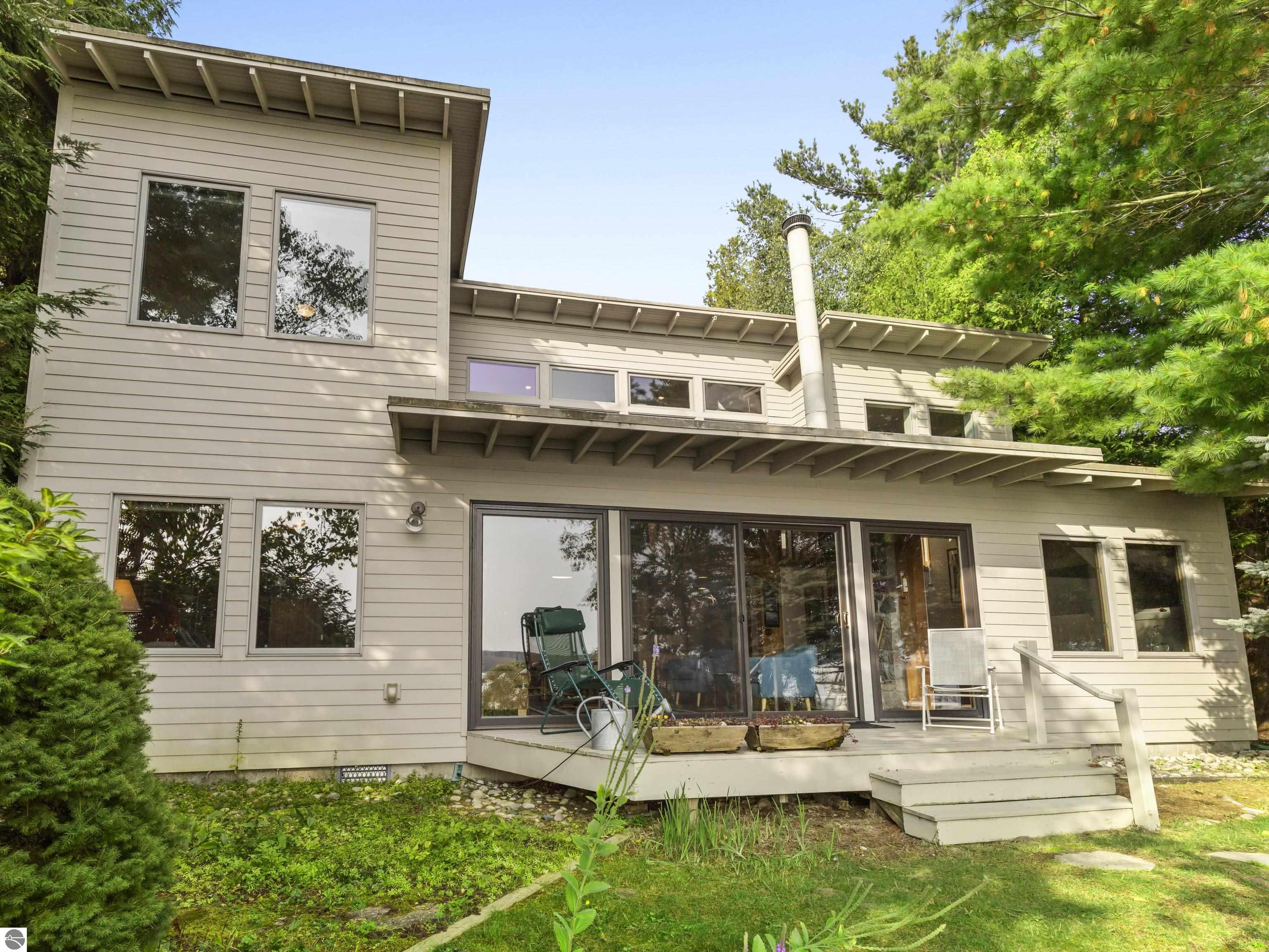 2678 E South Shore Drive