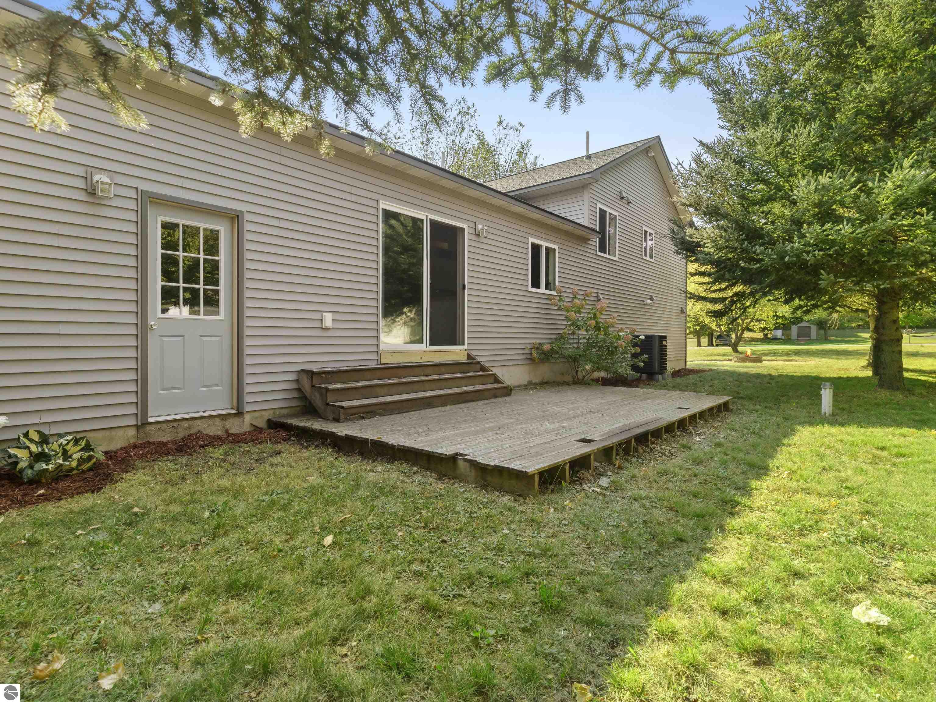 5040 W 6 Road