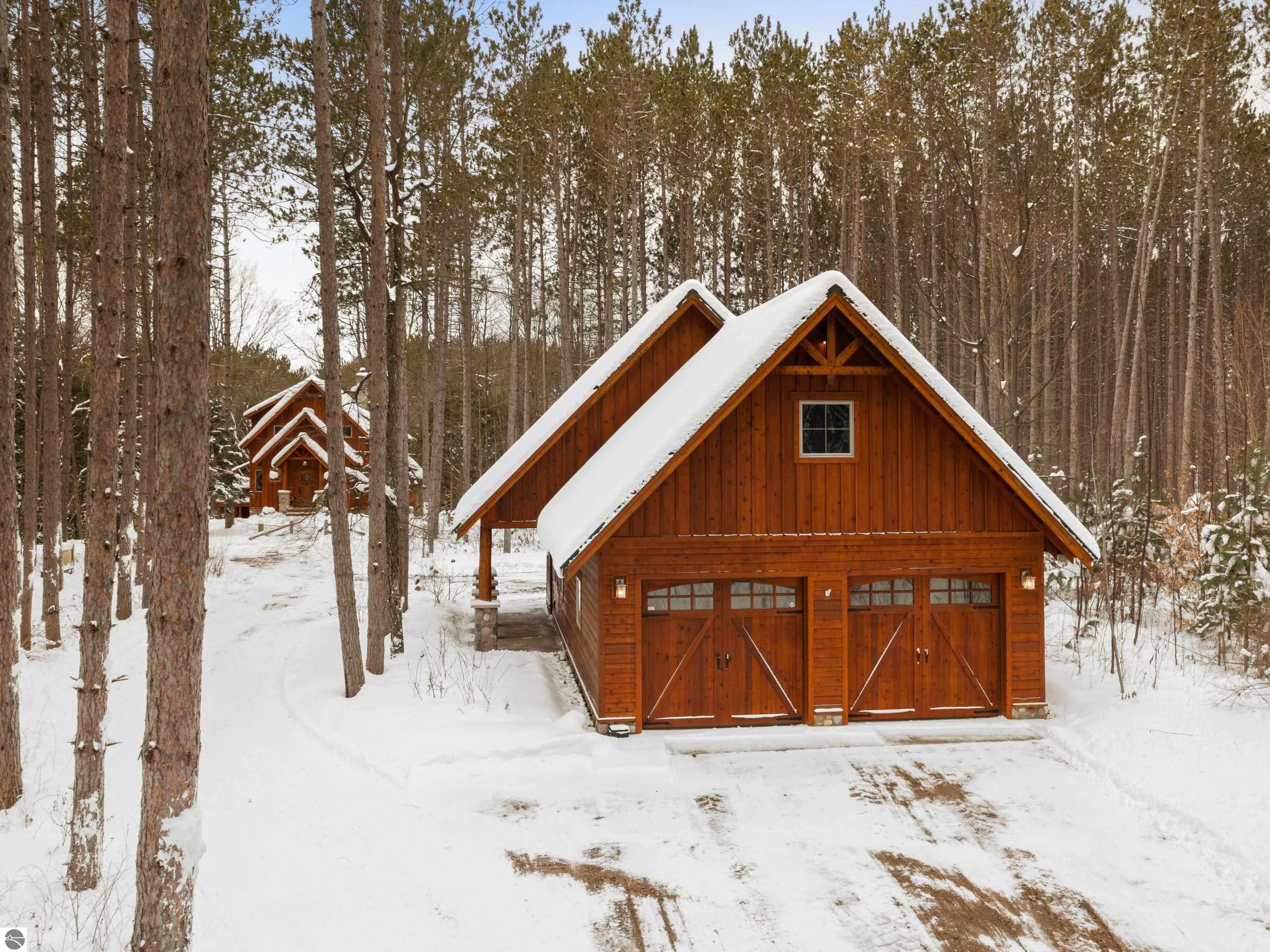 18396 Pine Ridge Way