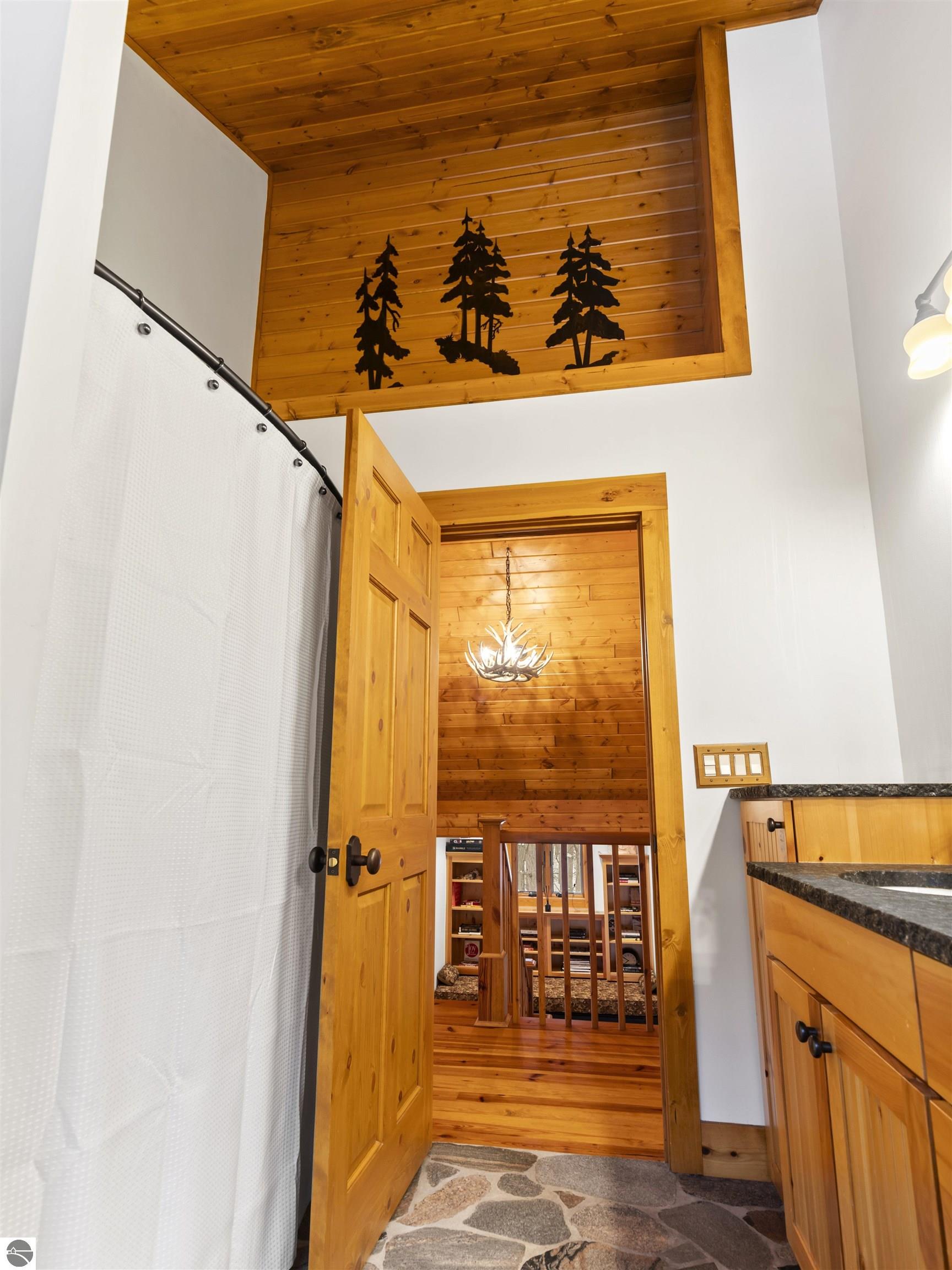 18396 Pine Ridge Way