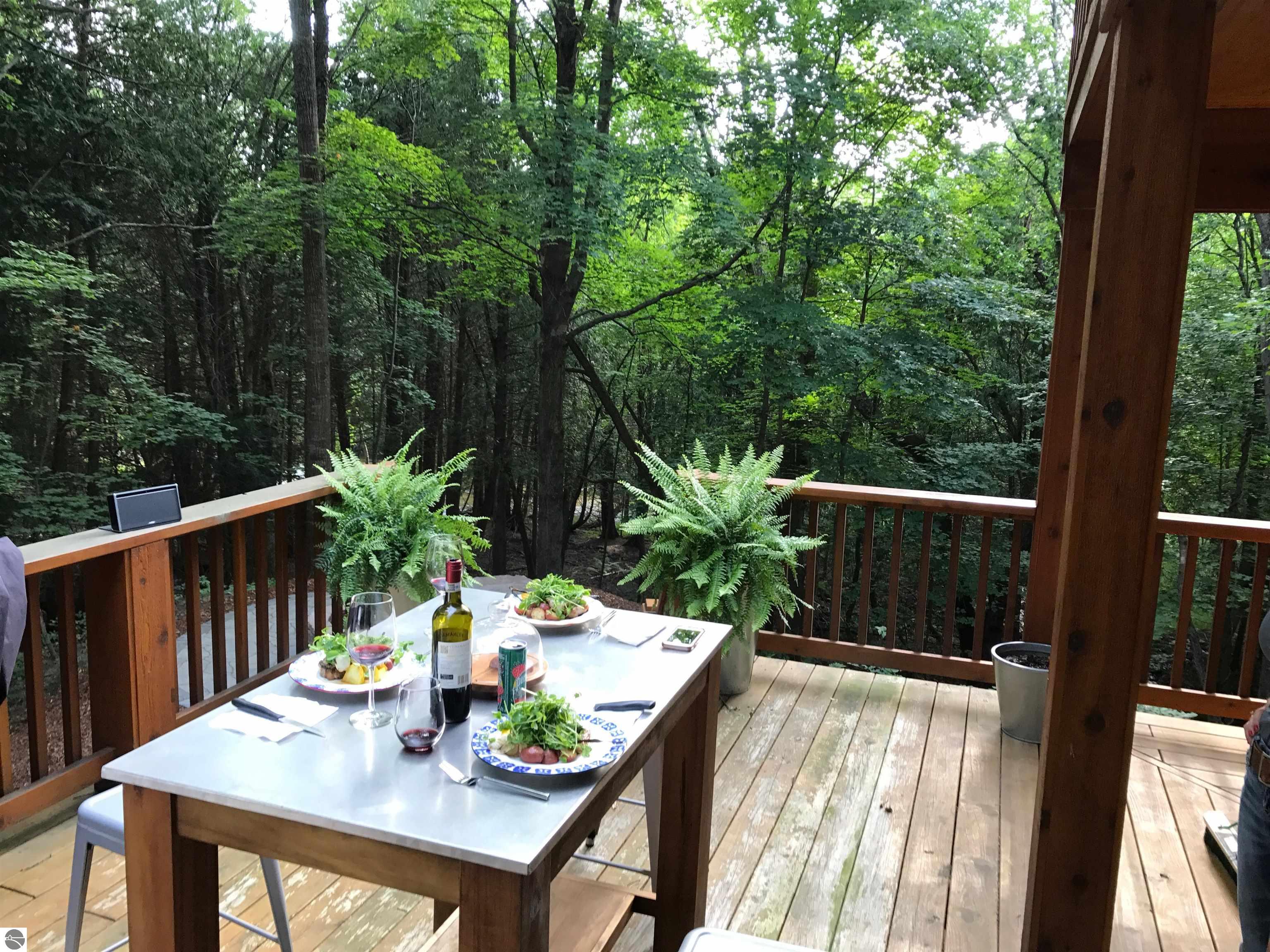 18396 Pine Ridge Way