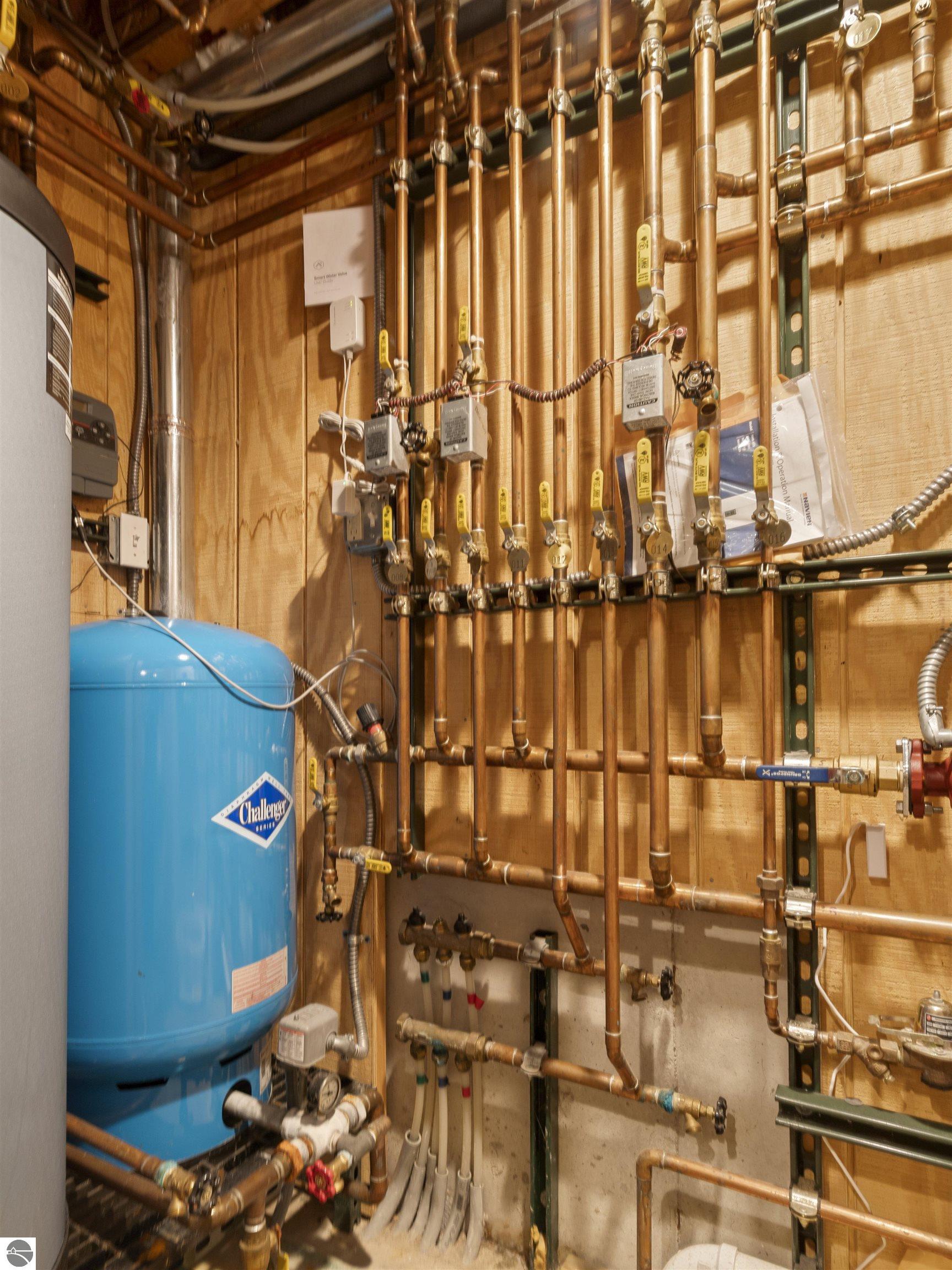 18396 Pine Ridge Way