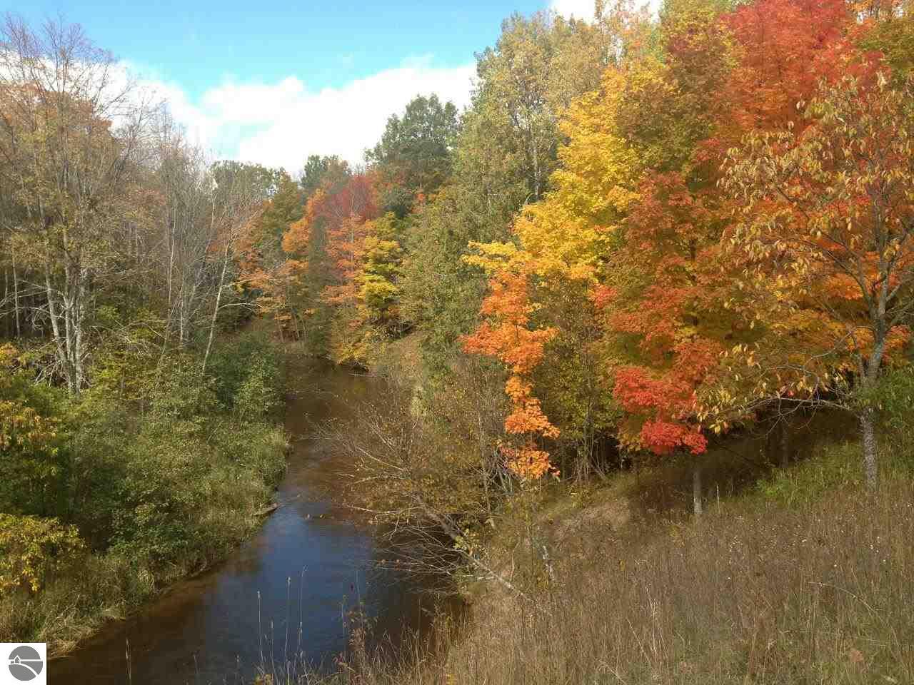 18396 Pine Ridge Way