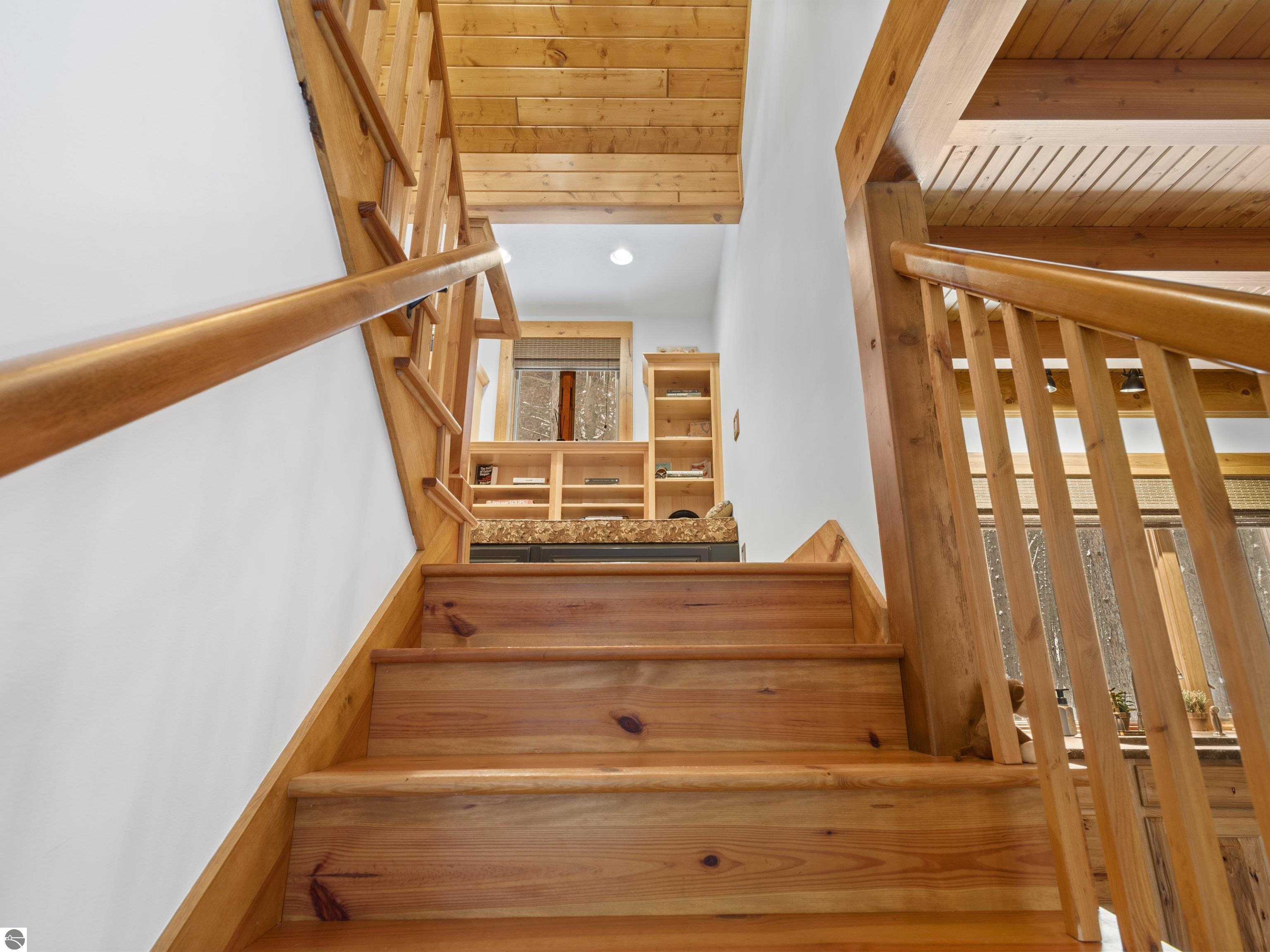 18396 Pine Ridge Way