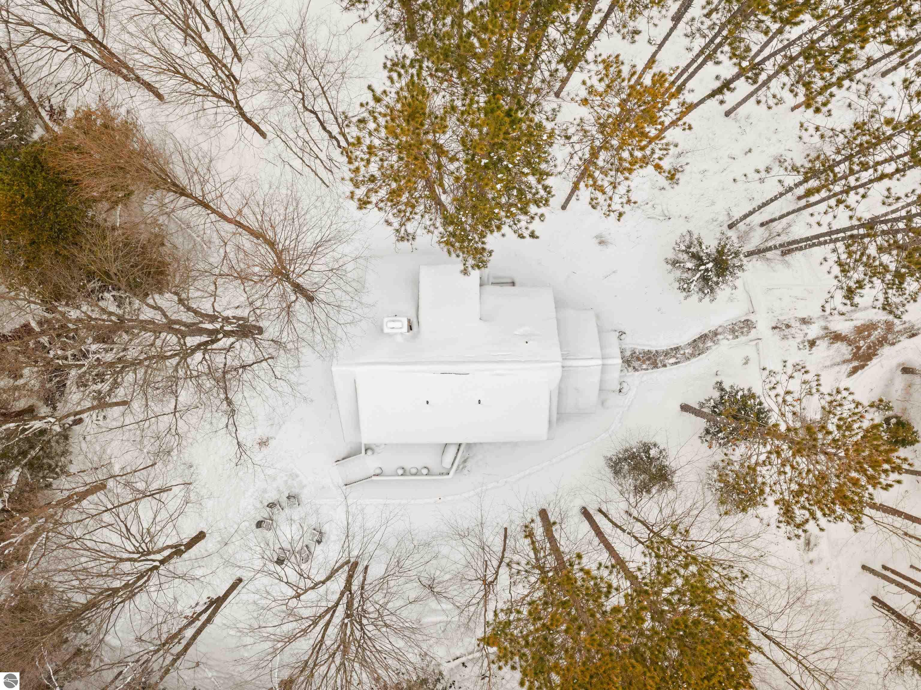 18396 Pine Ridge Way