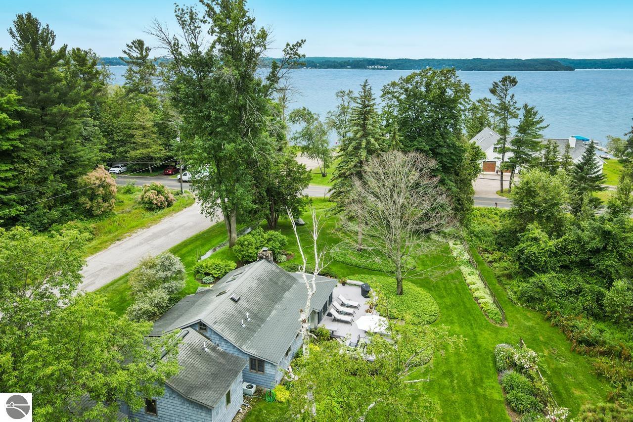 1696 Nichols Road