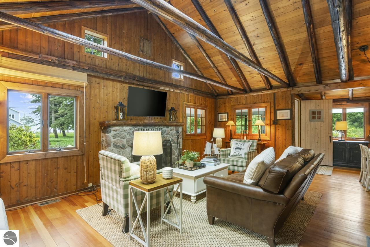 1696 Nichols Road