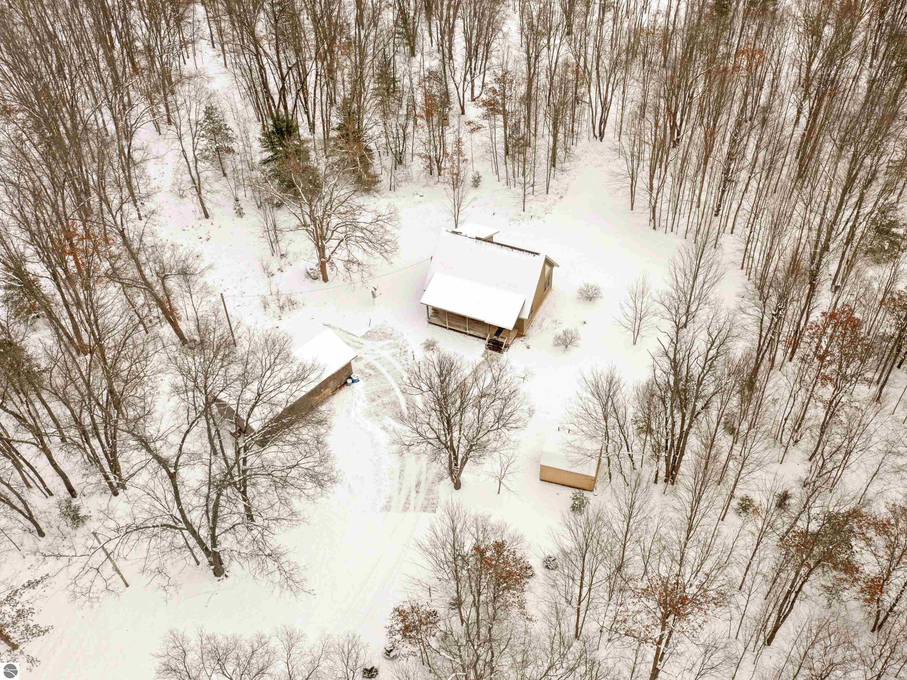 7547 W 7 Mile Road