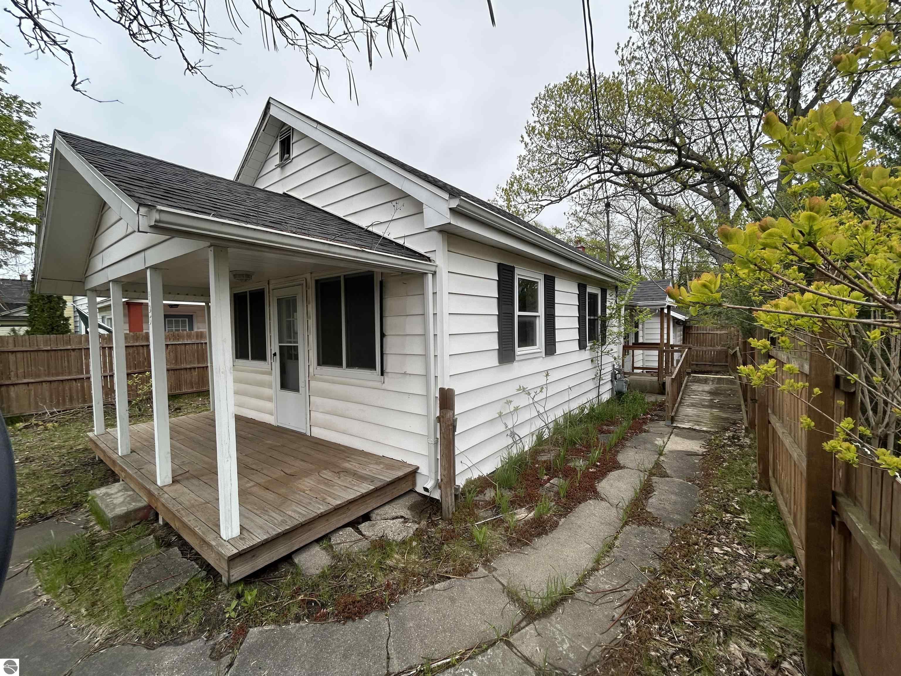 425 Barlow Street