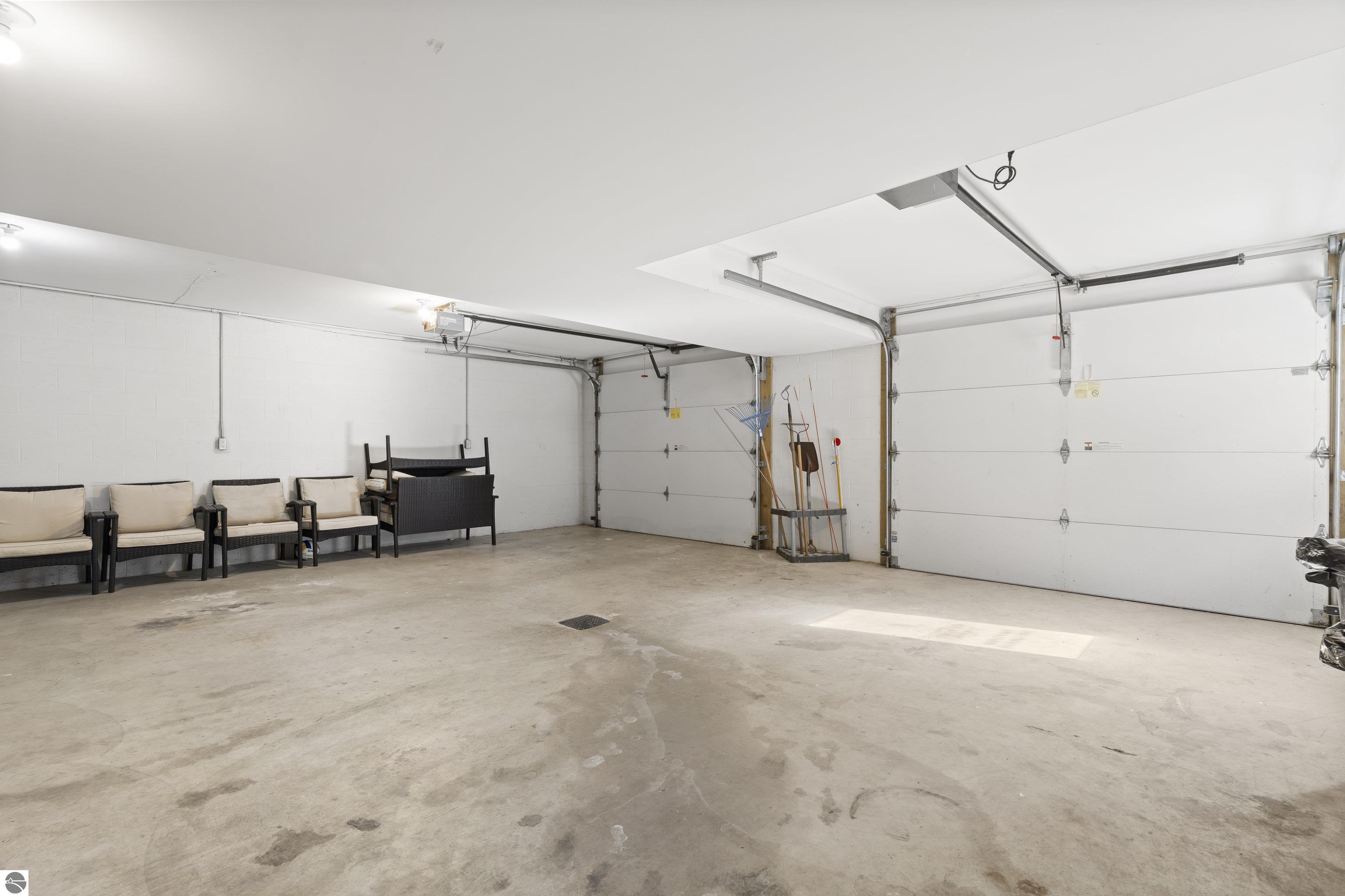 4512 Mollineaux Road