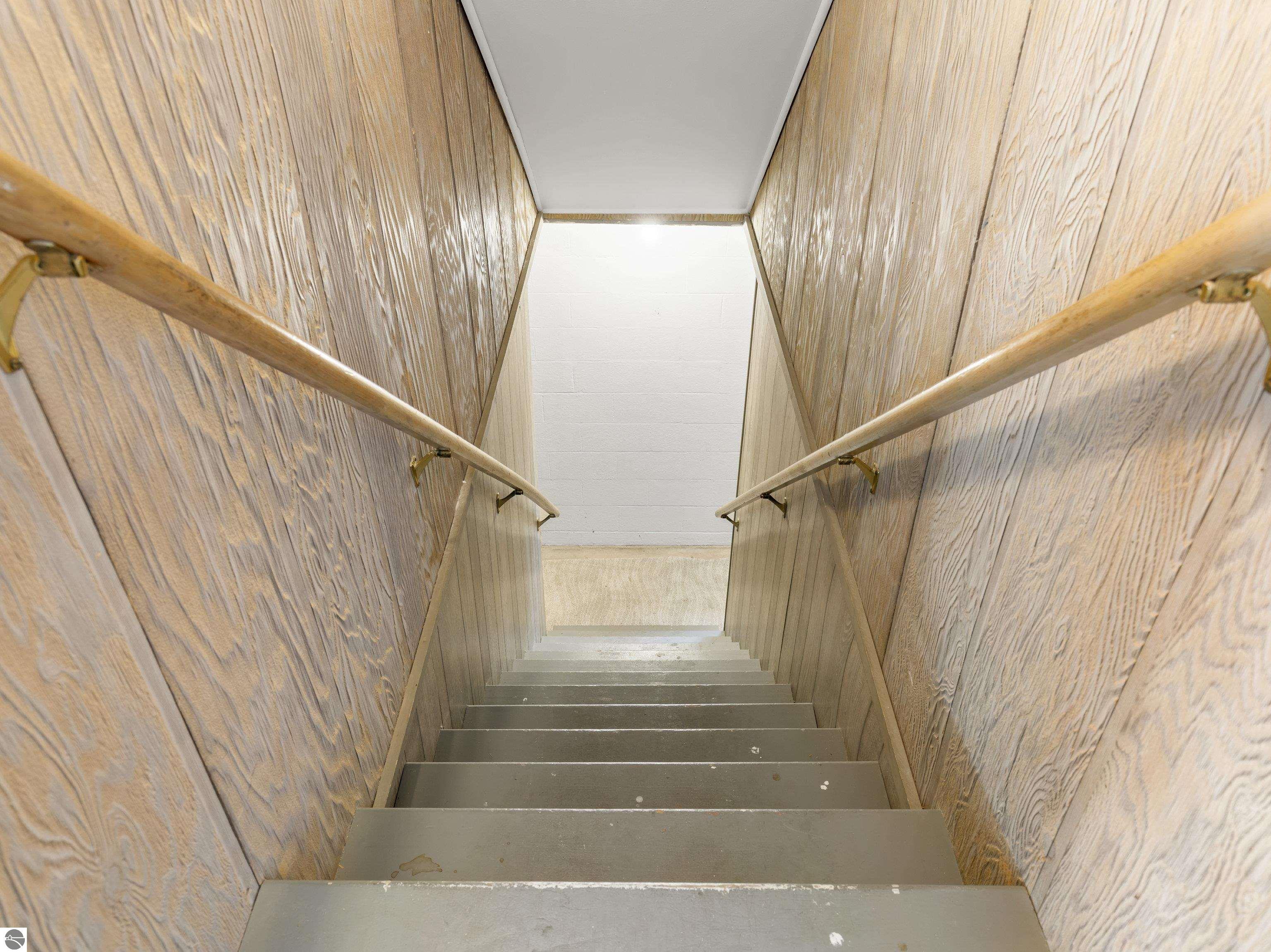 4512 Mollineaux Road