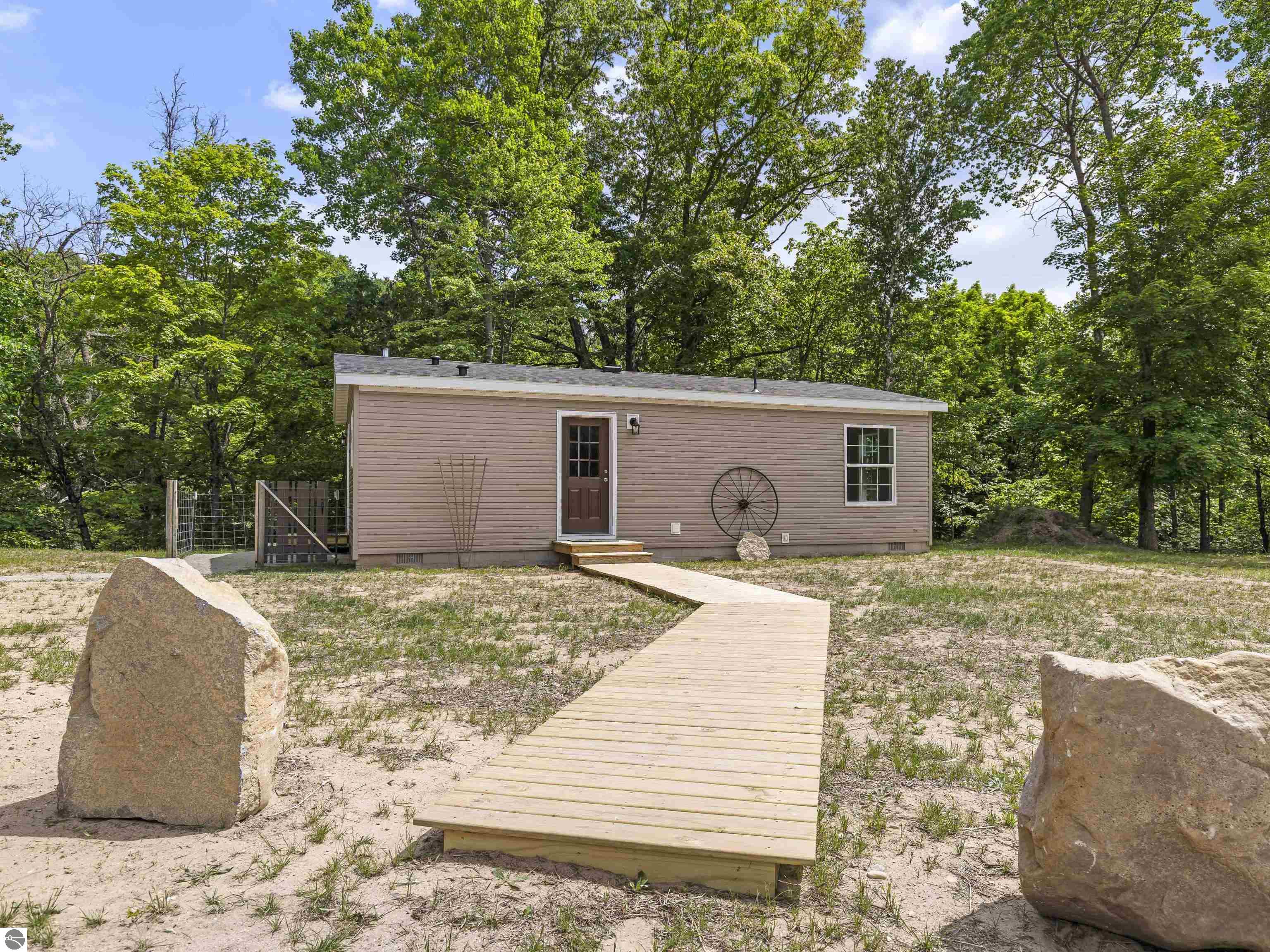 8761 W 48 Road
