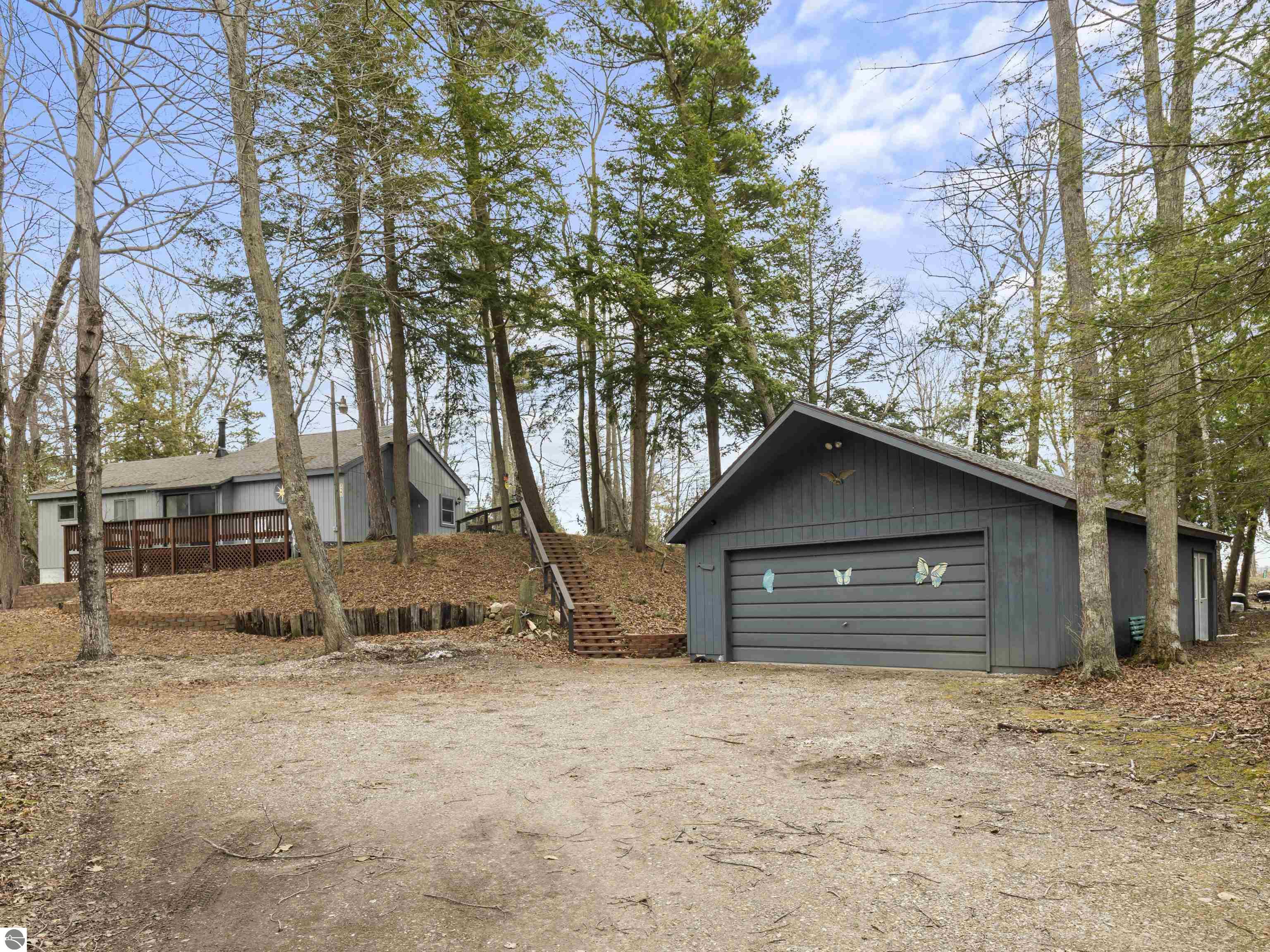 3865 N Scenic Highway