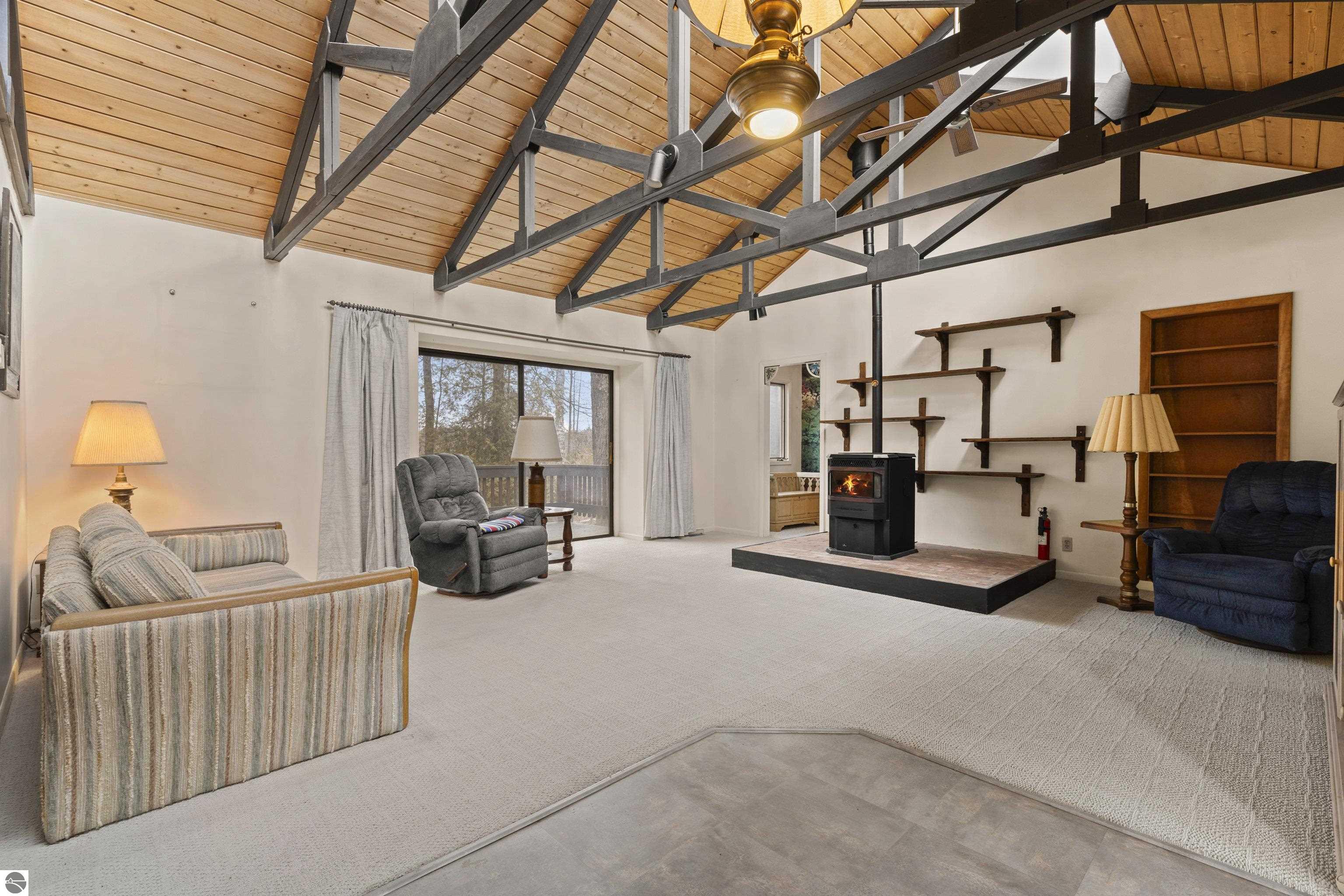 3865 N Scenic Highway