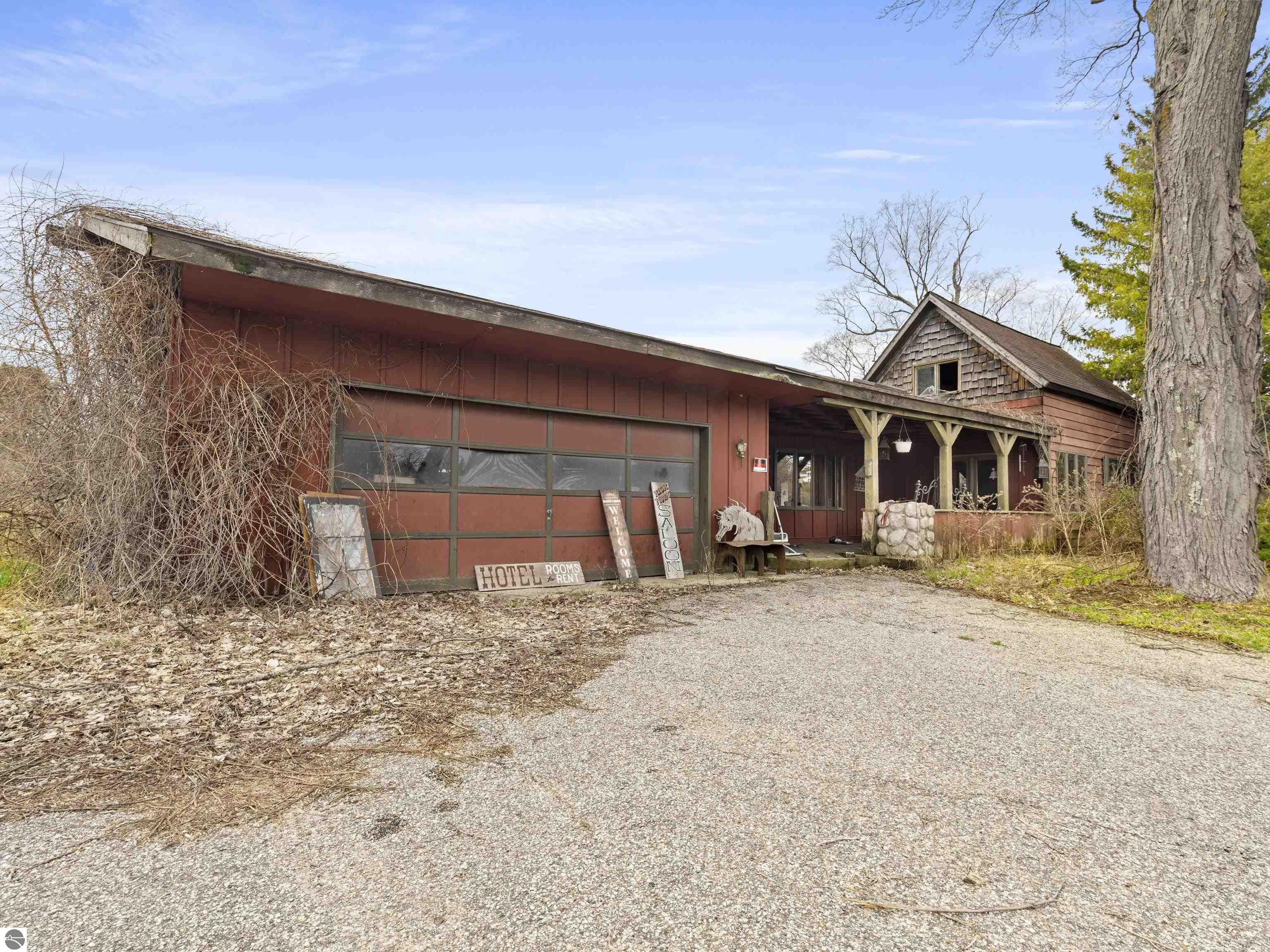 8799 13 Mile Road