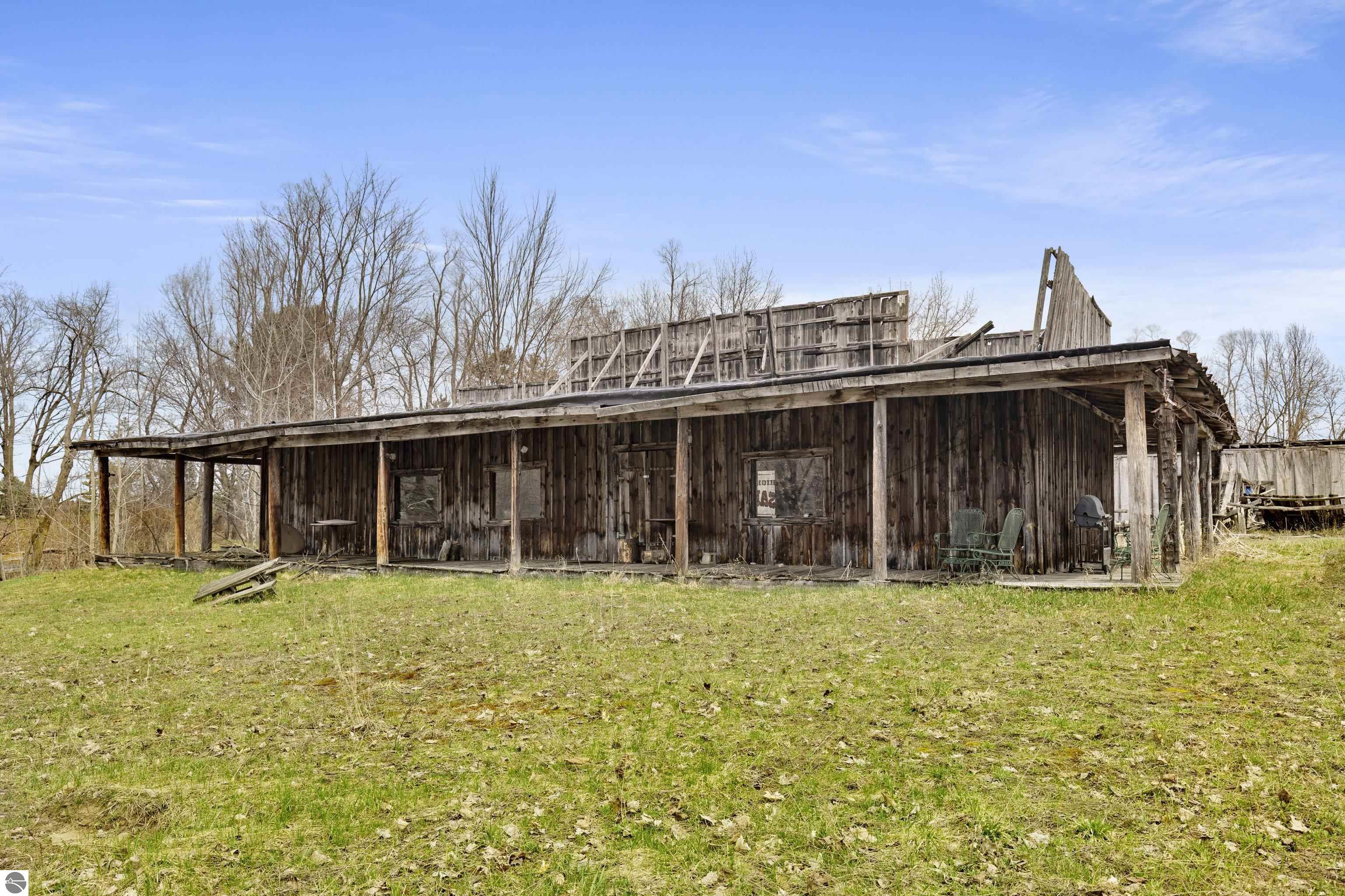 8799 13 Mile Road