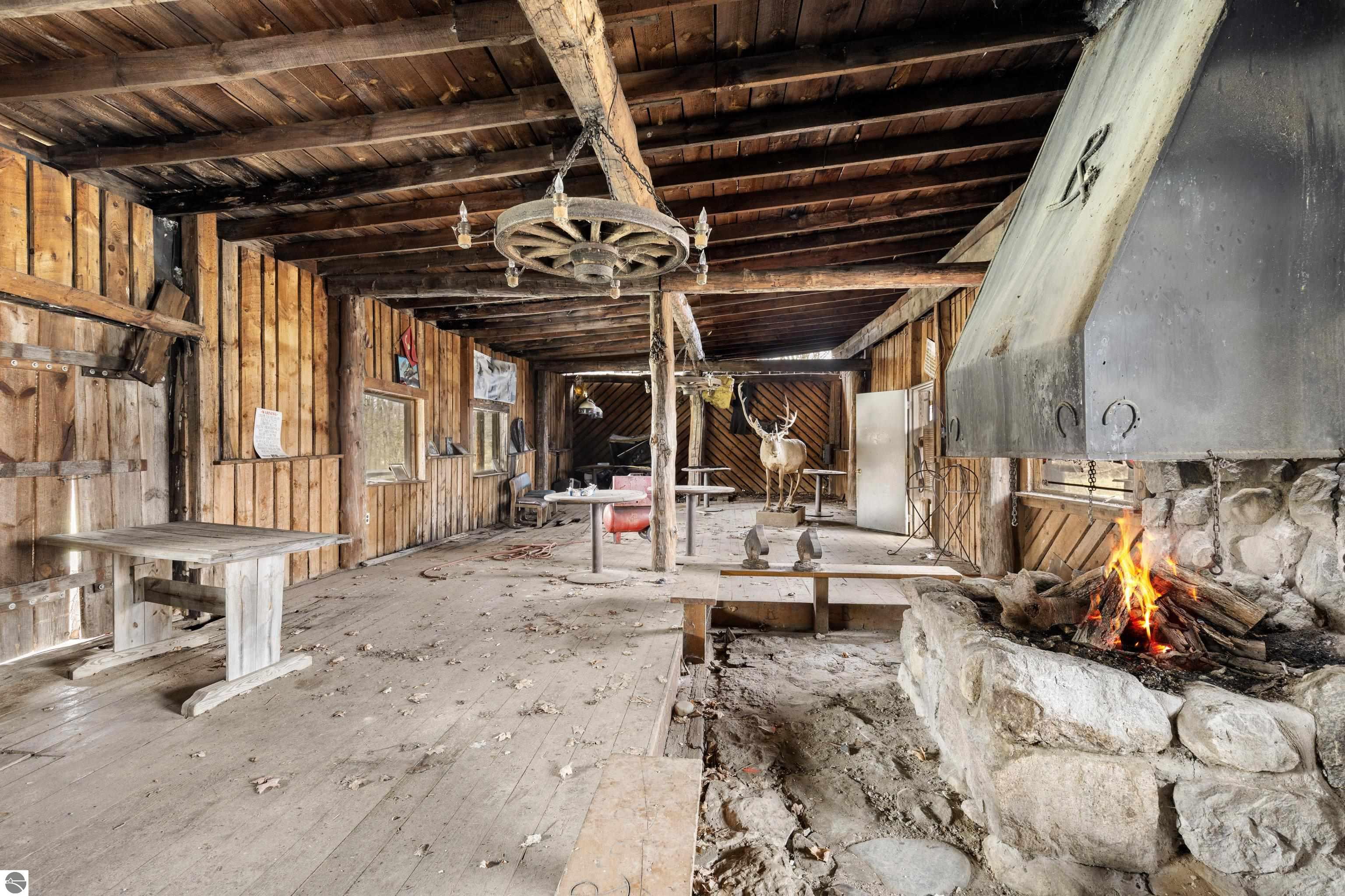 8799 13 Mile Road