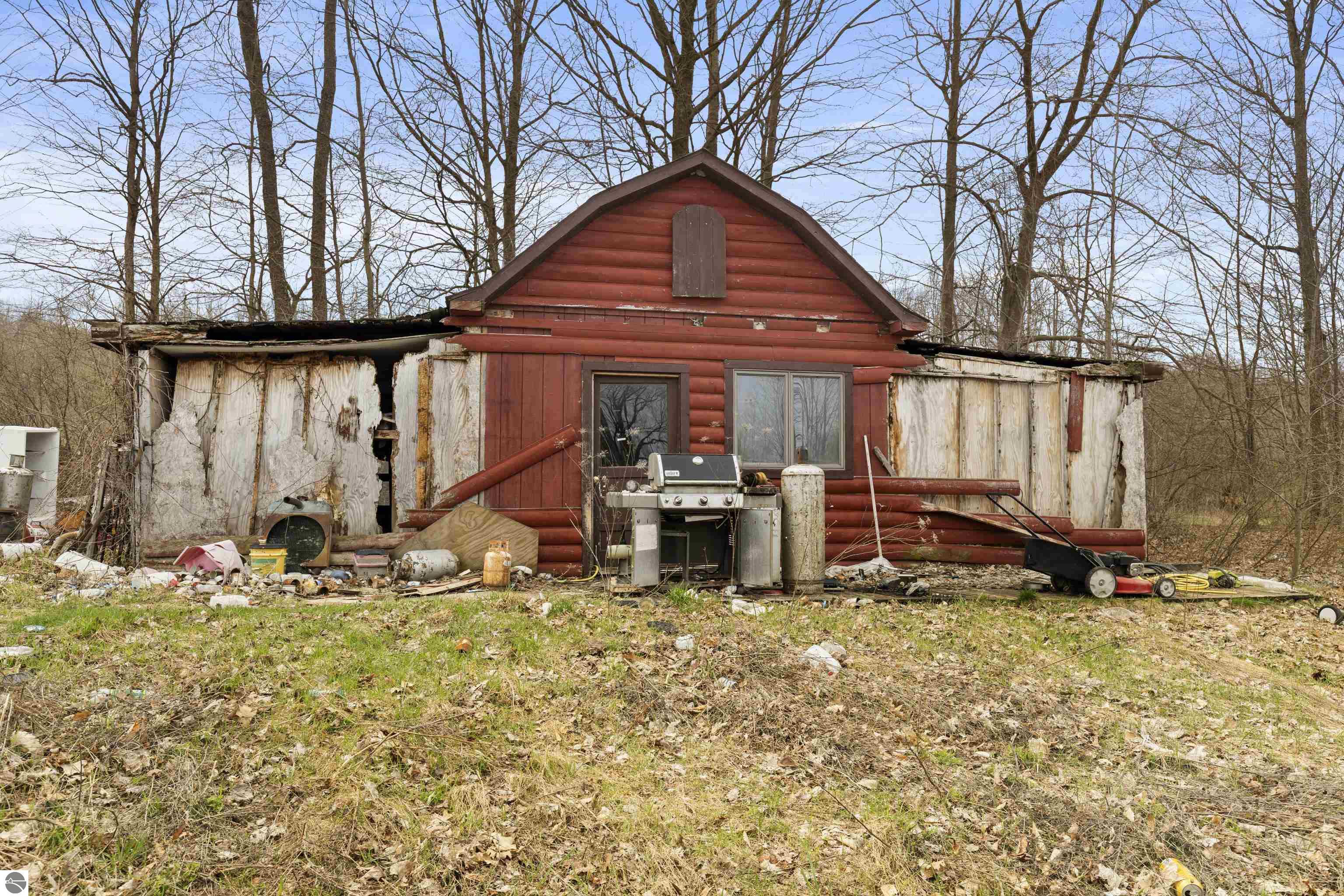 8799 13 Mile Road
