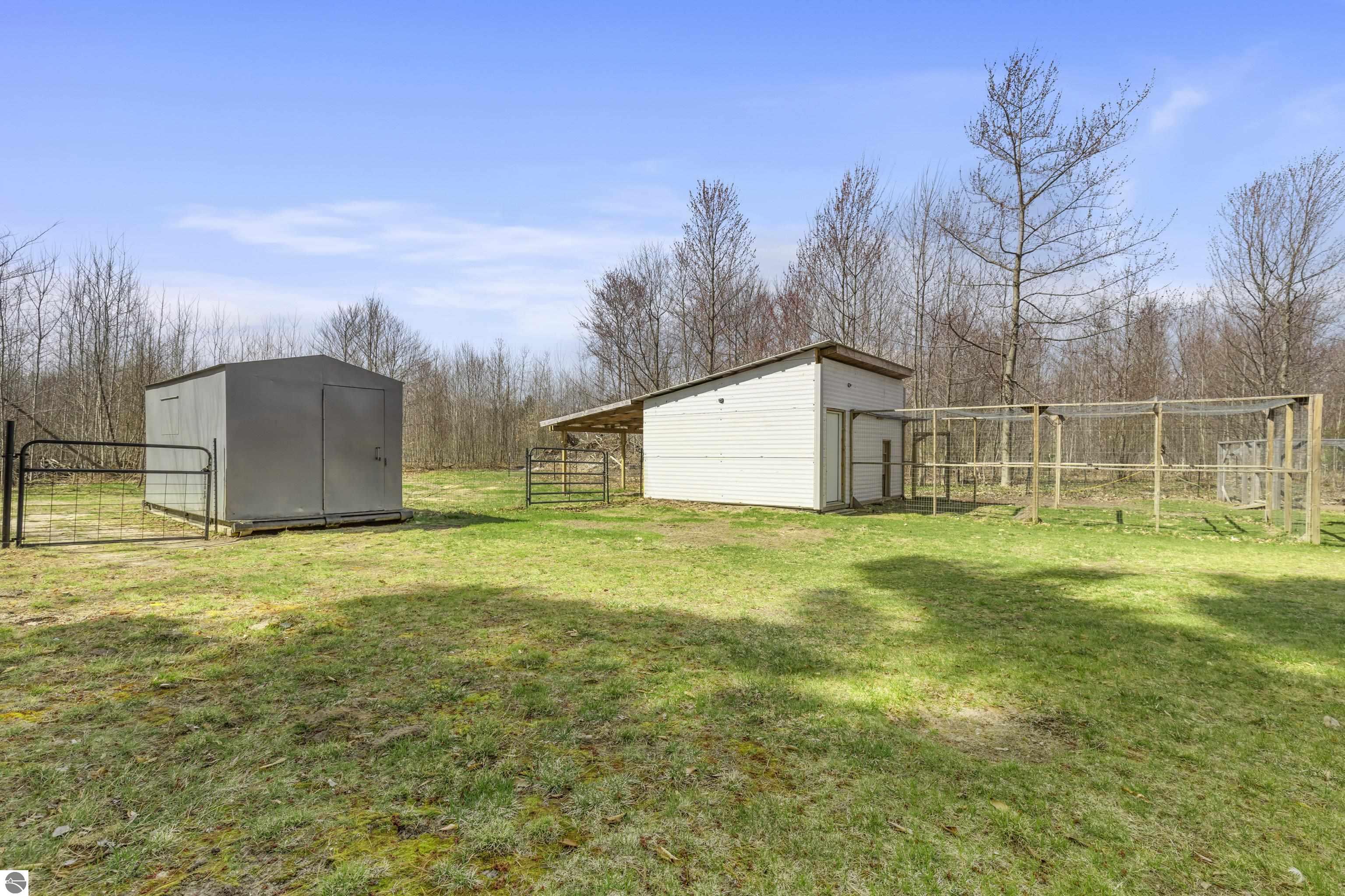 14141 Woods Trail