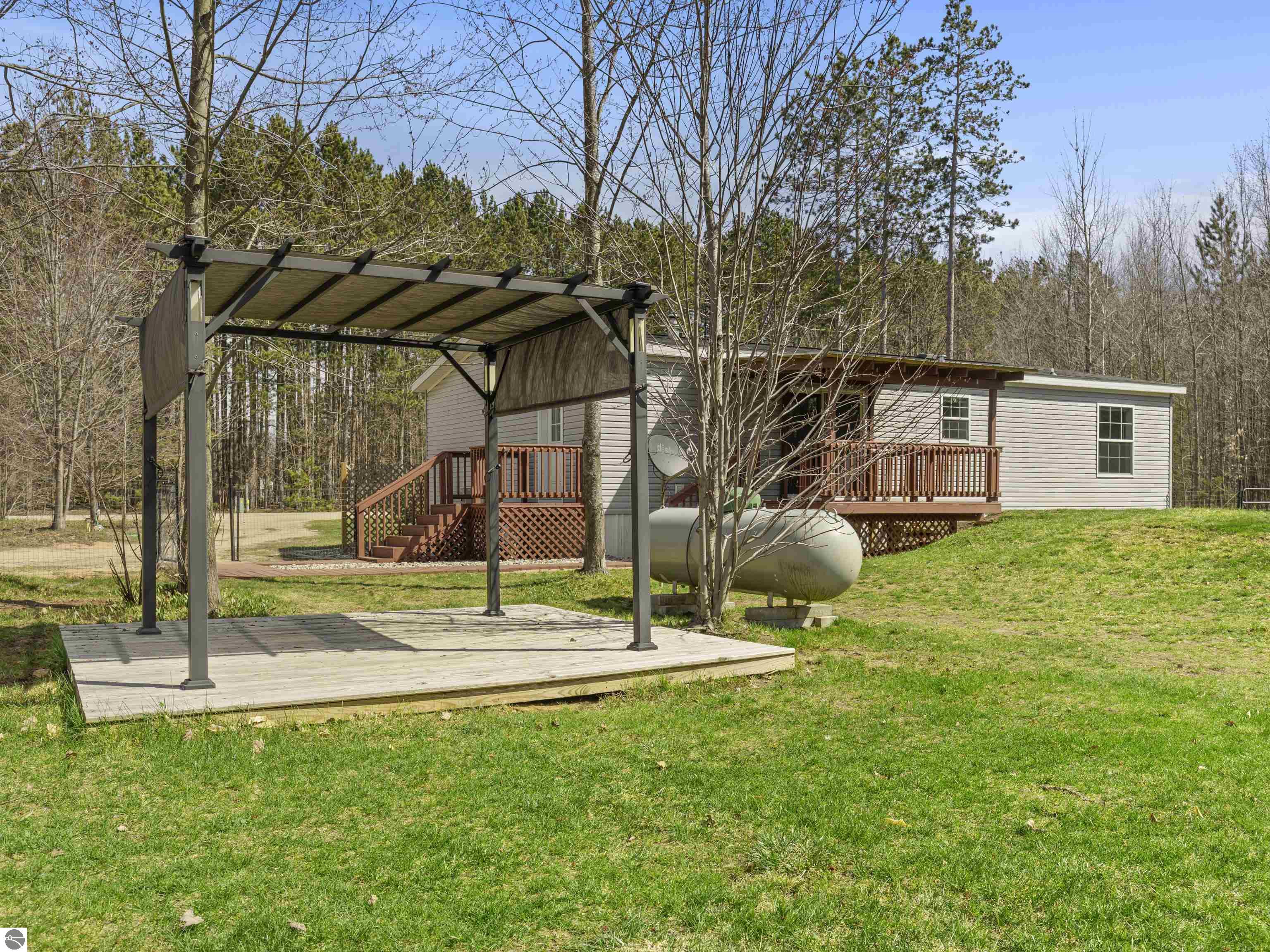 14141 Woods Trail