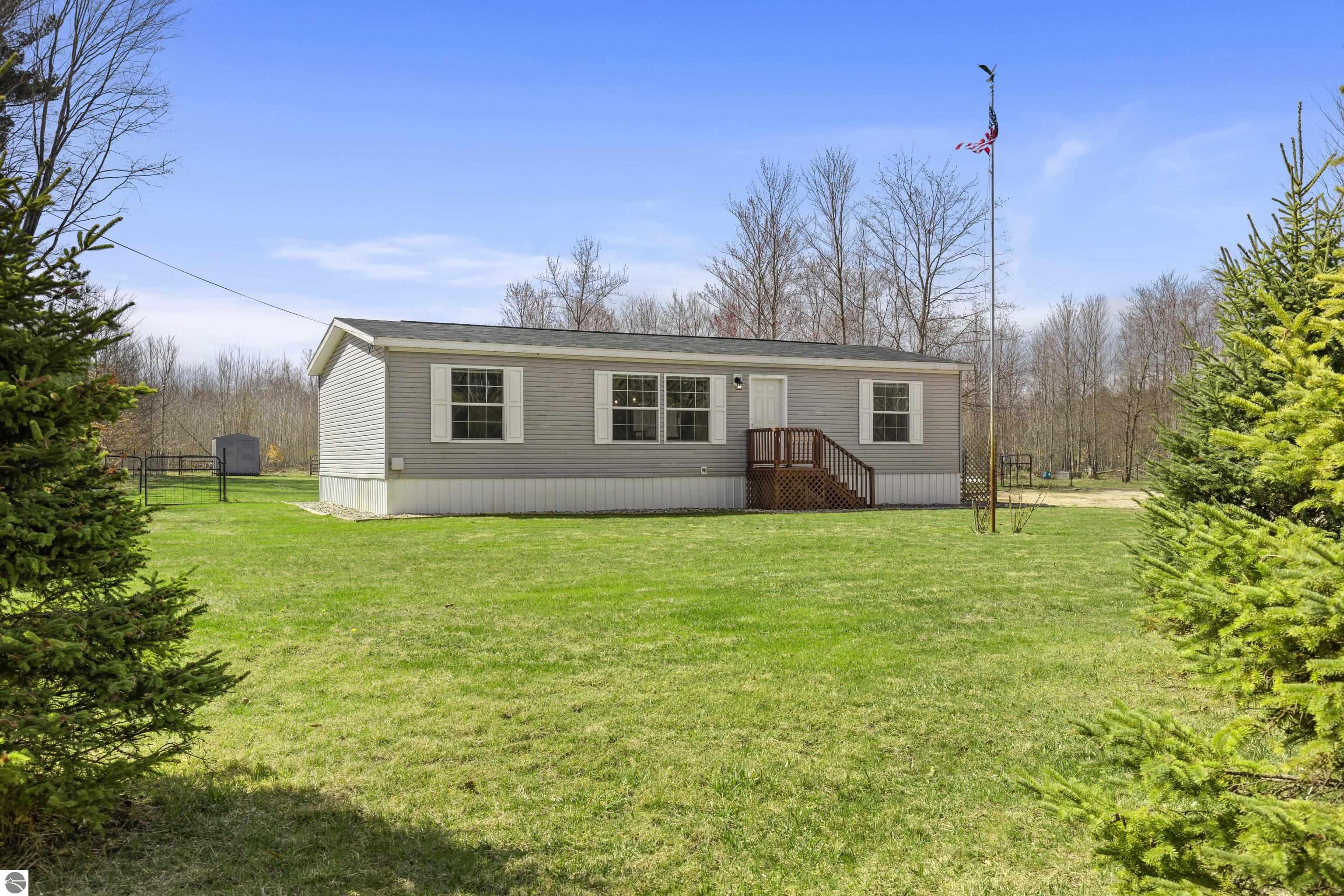 14141 Woods Trail