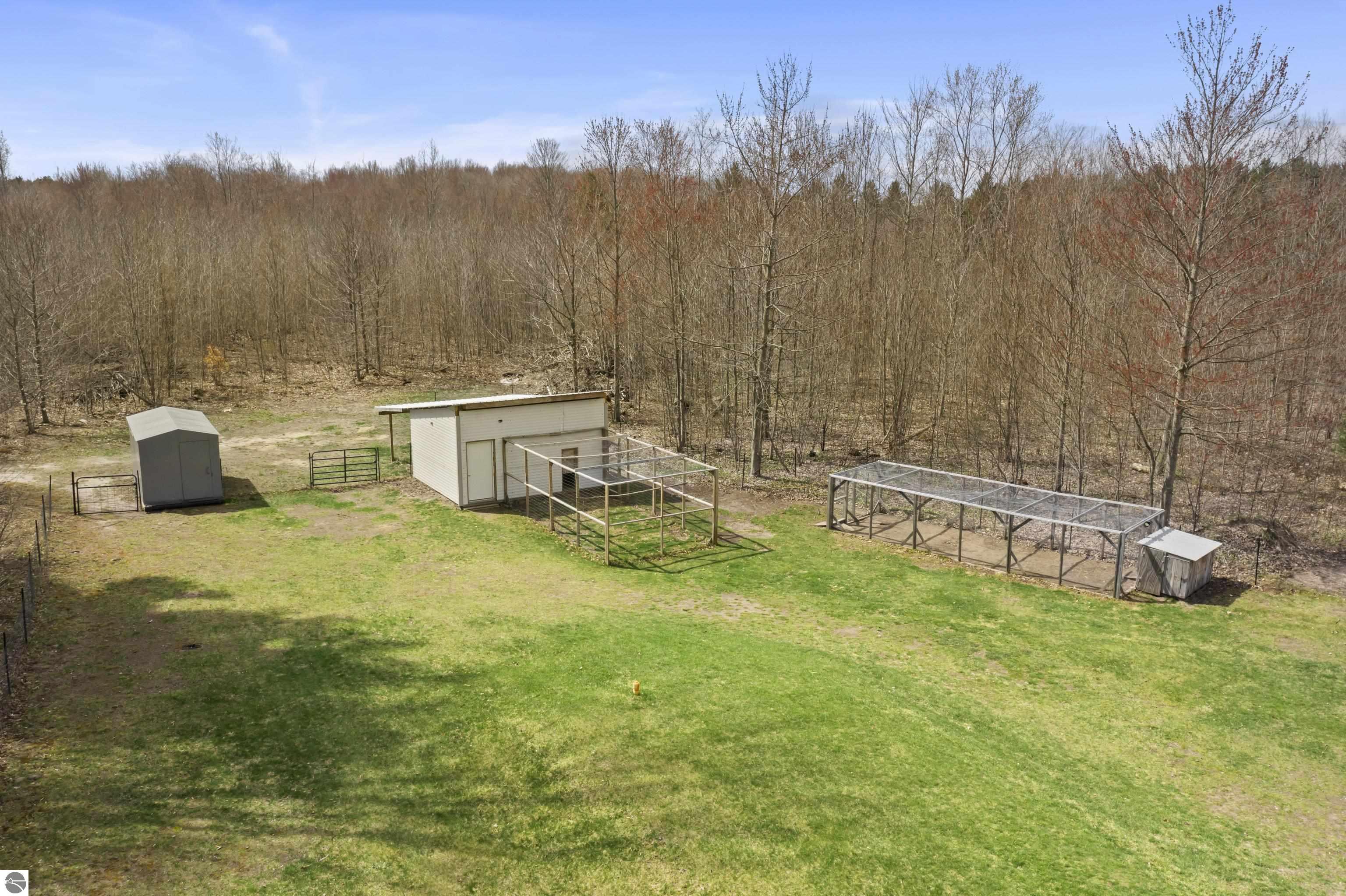 14141 Woods Trail