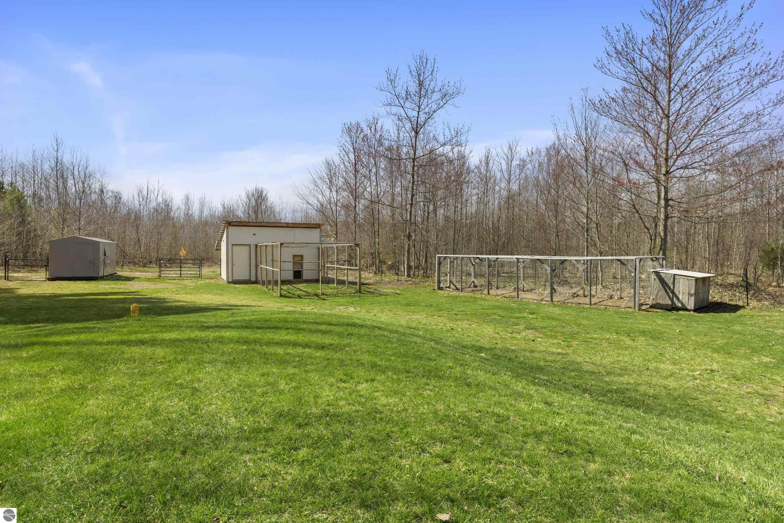 14141 Woods Trail
