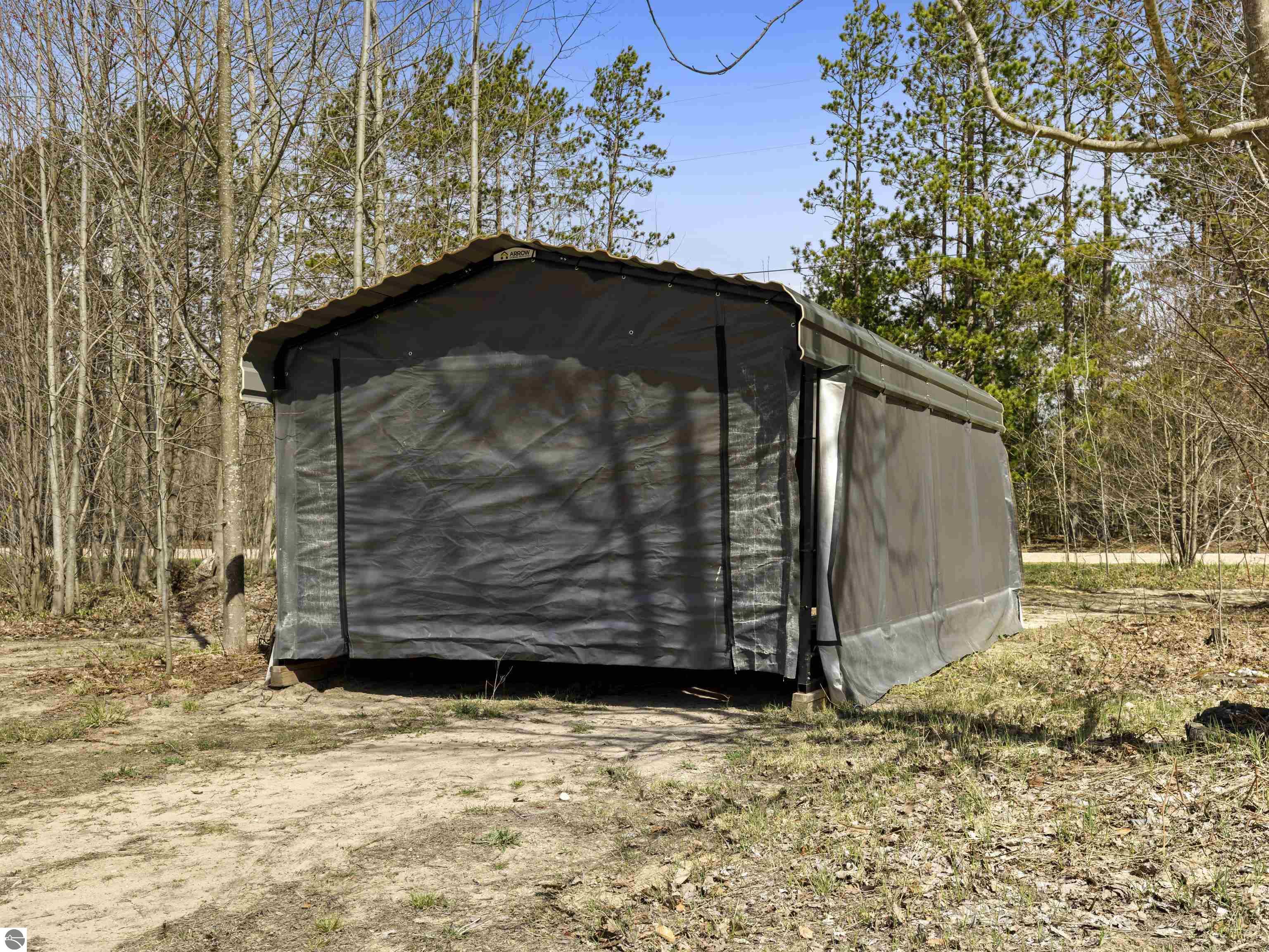 14141 Woods Trail