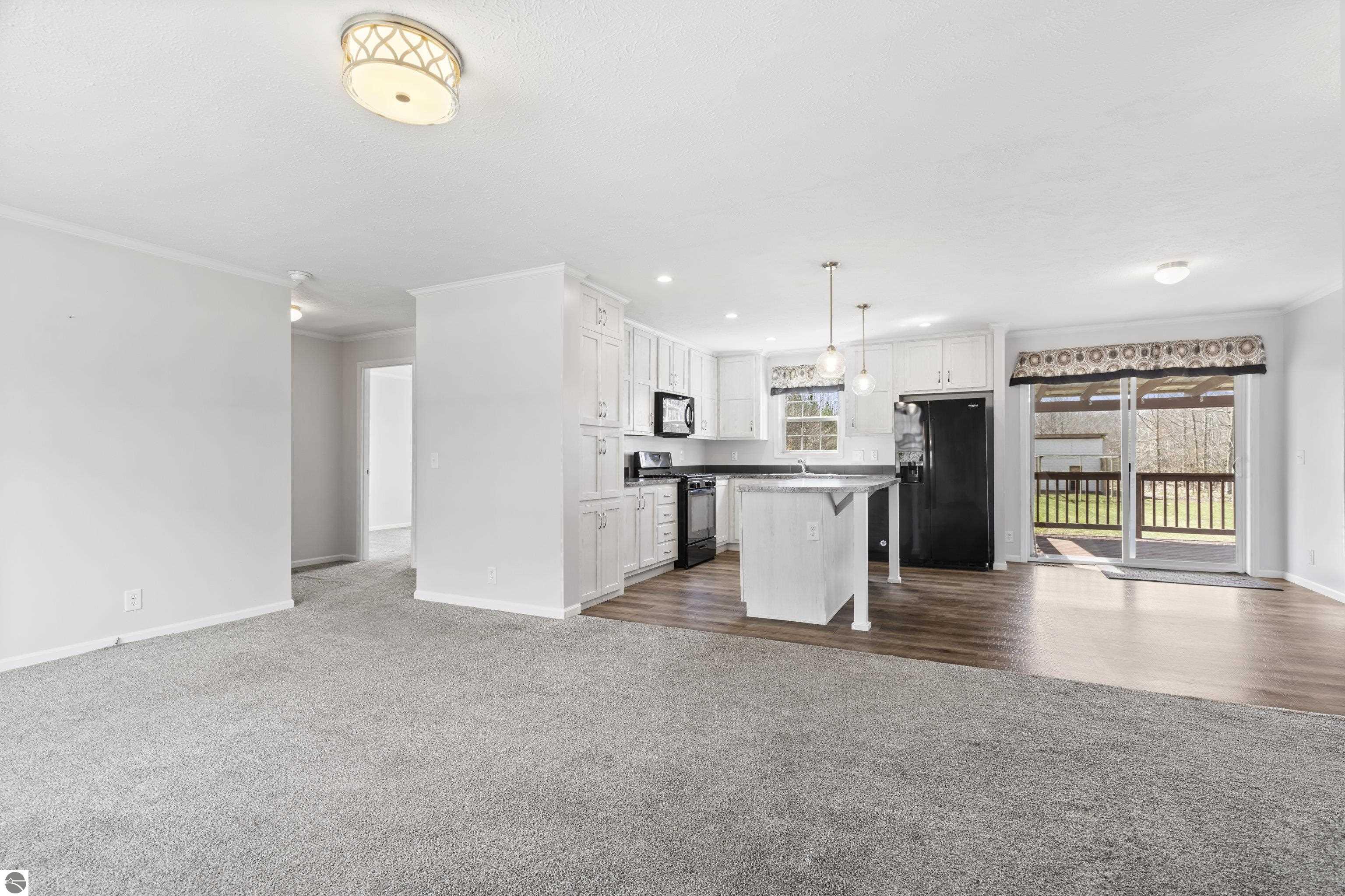 14141 Woods Trail