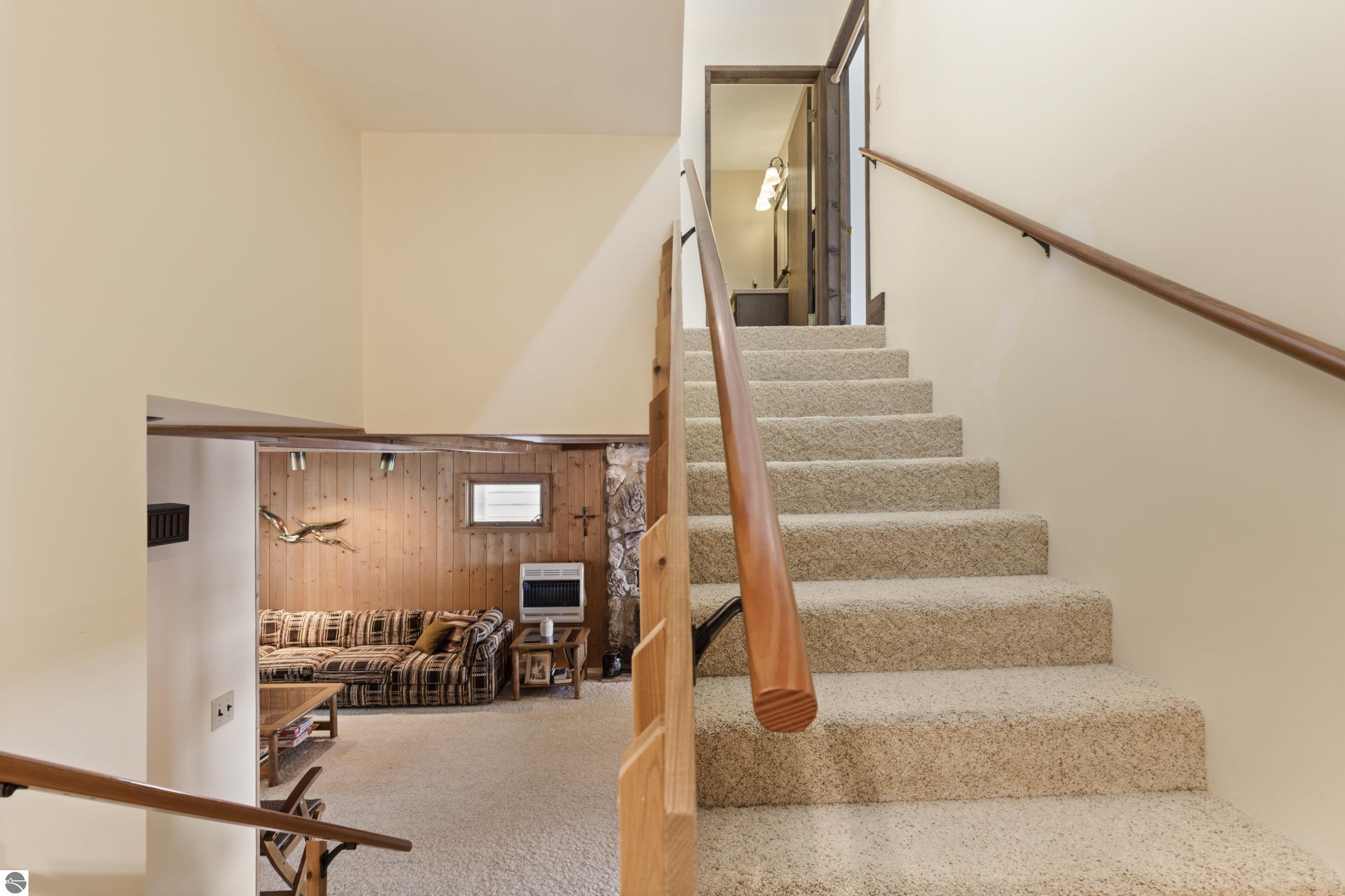 17646 S Ridgewood Drive