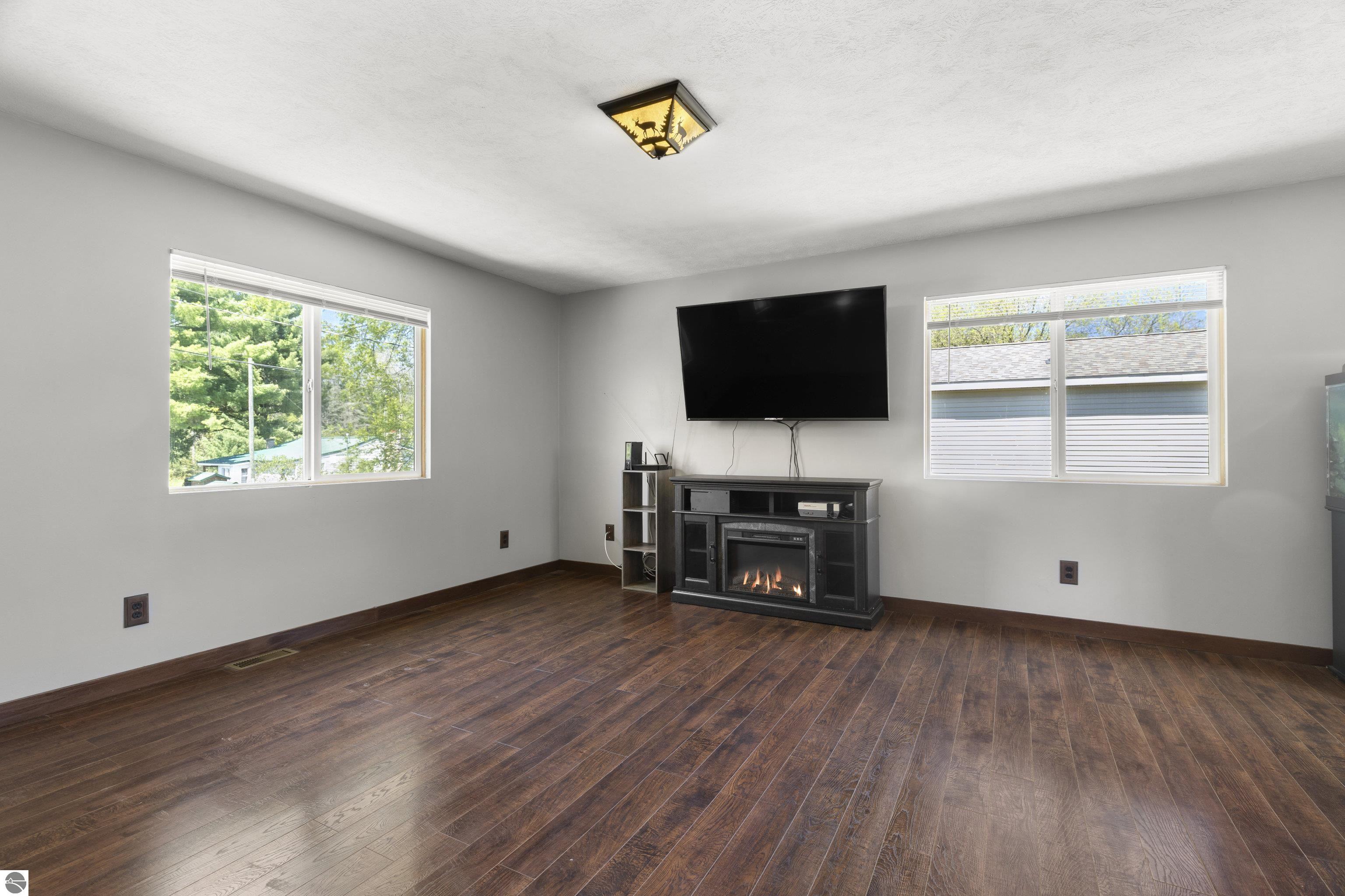 4267 Main Street