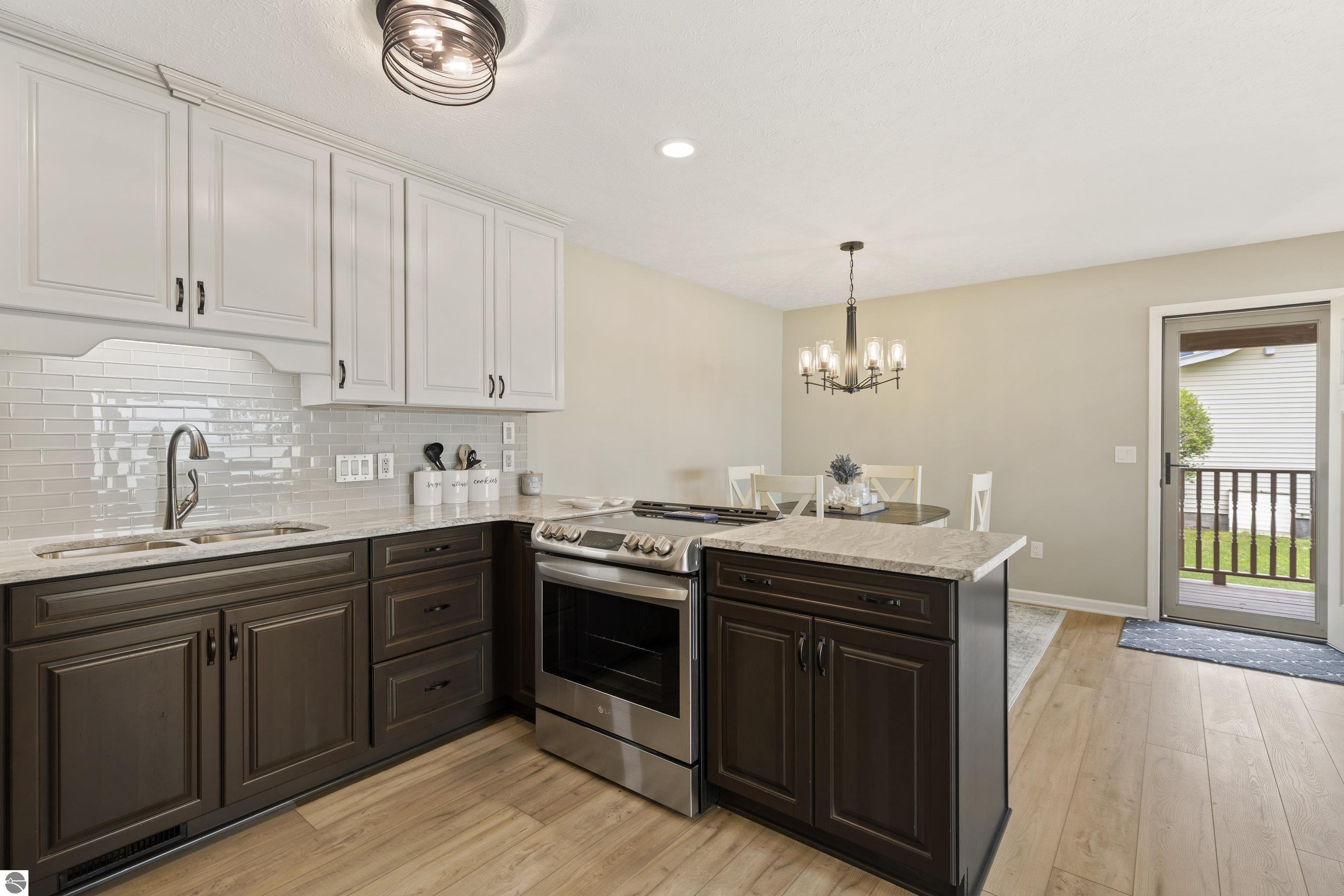 5384 Indian Trail