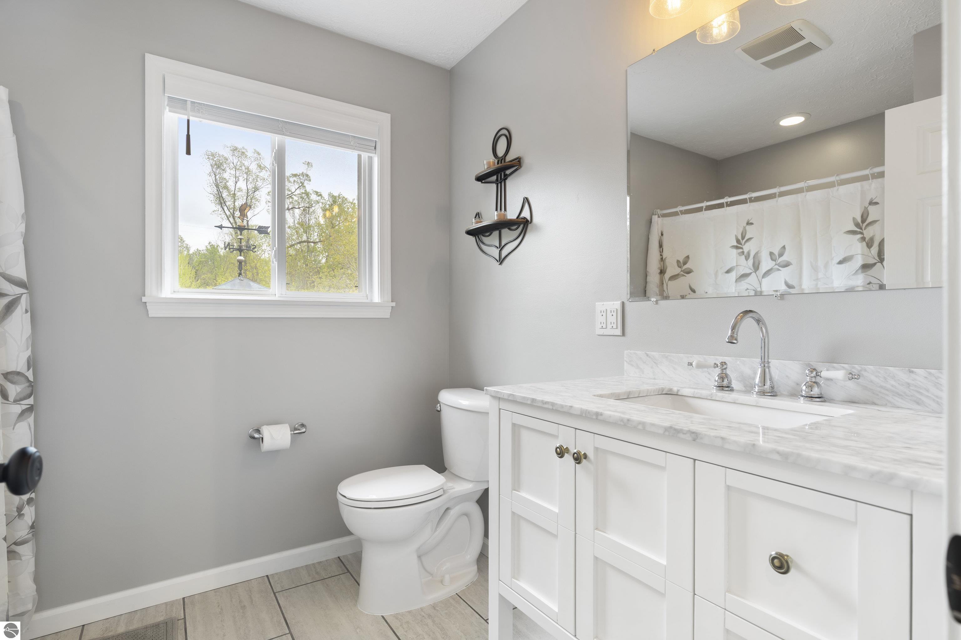 5384 Indian Trail