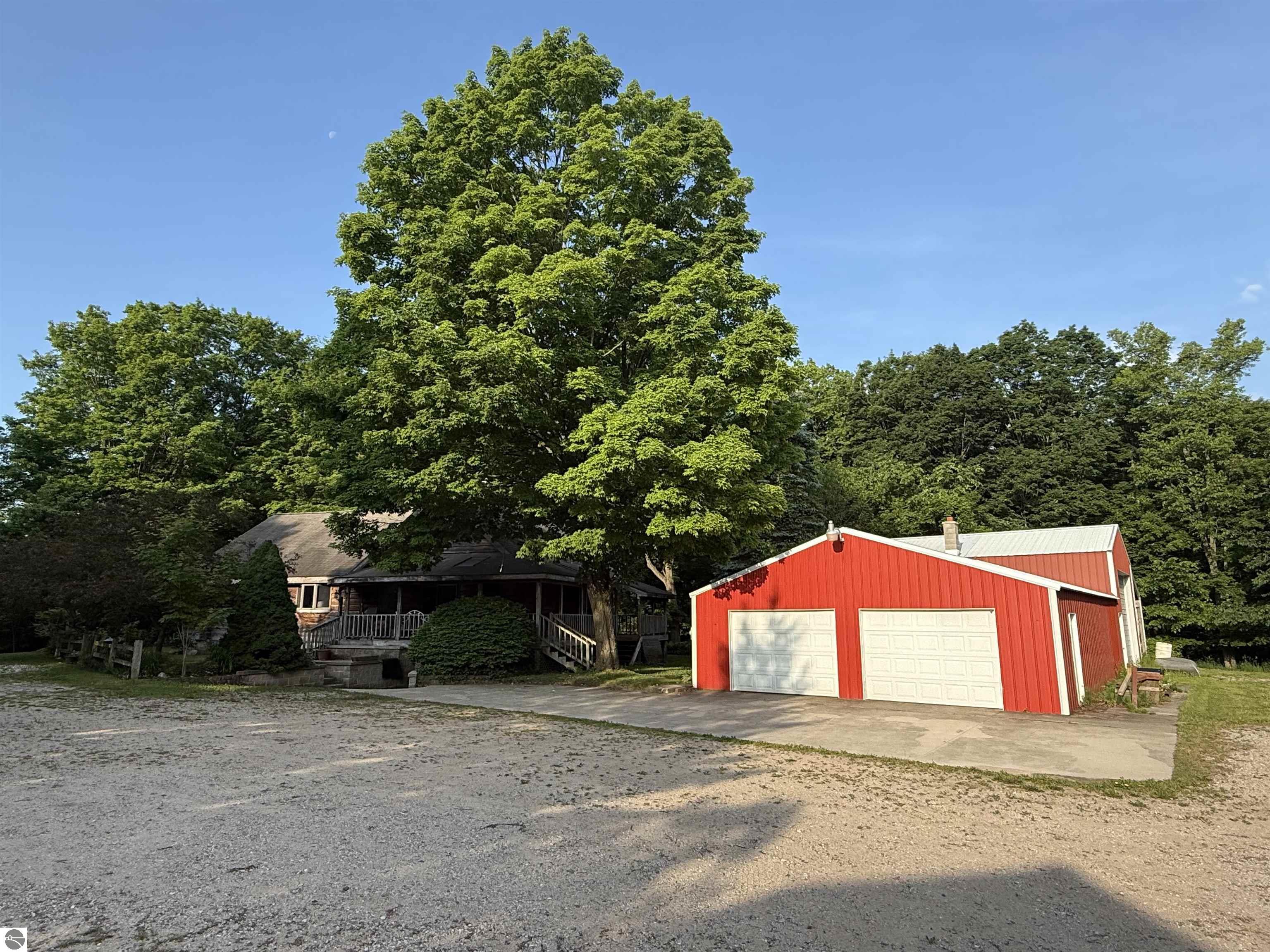 1370 Hidden Hollow Drive