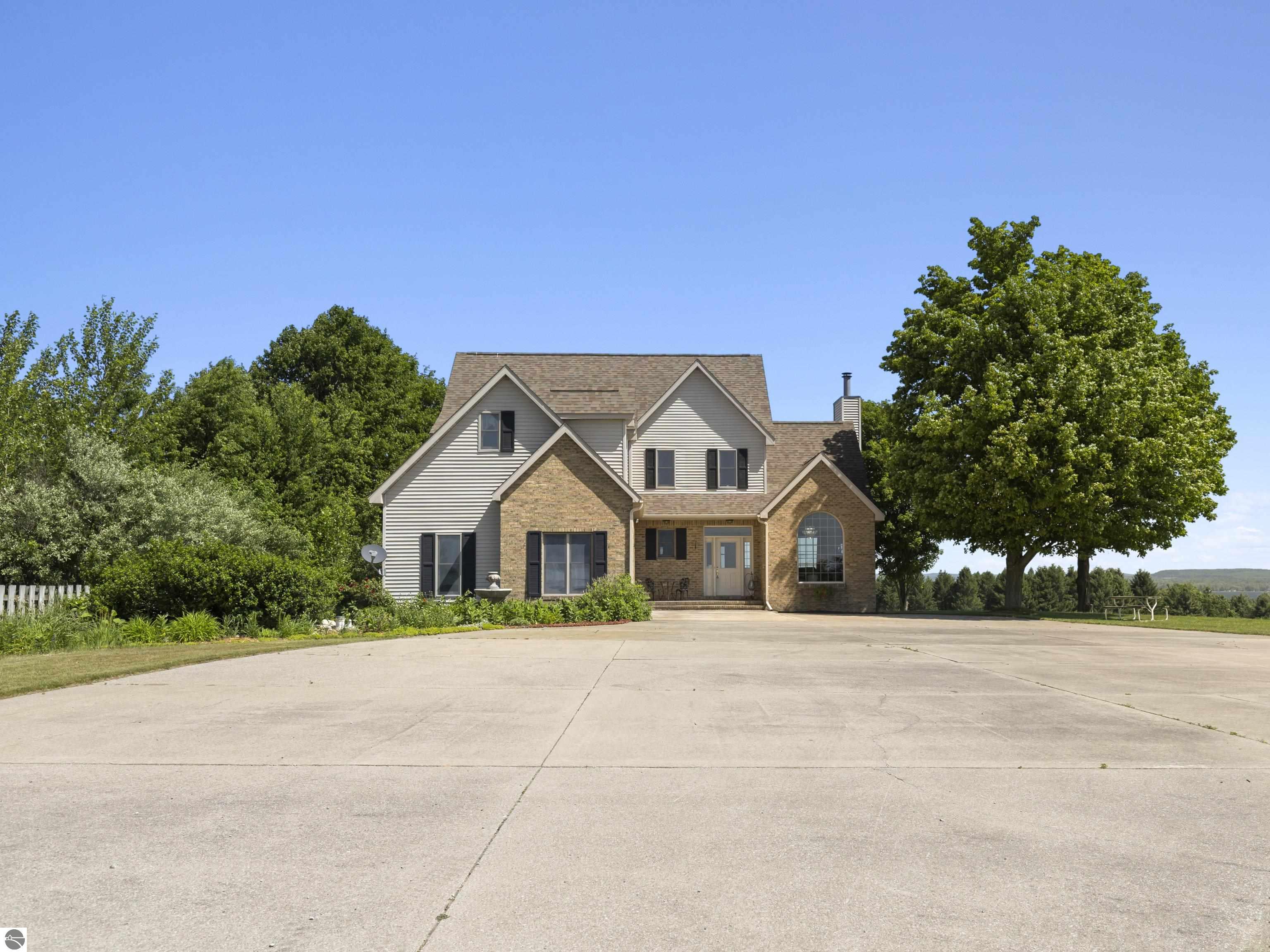 11713 Linderman Road