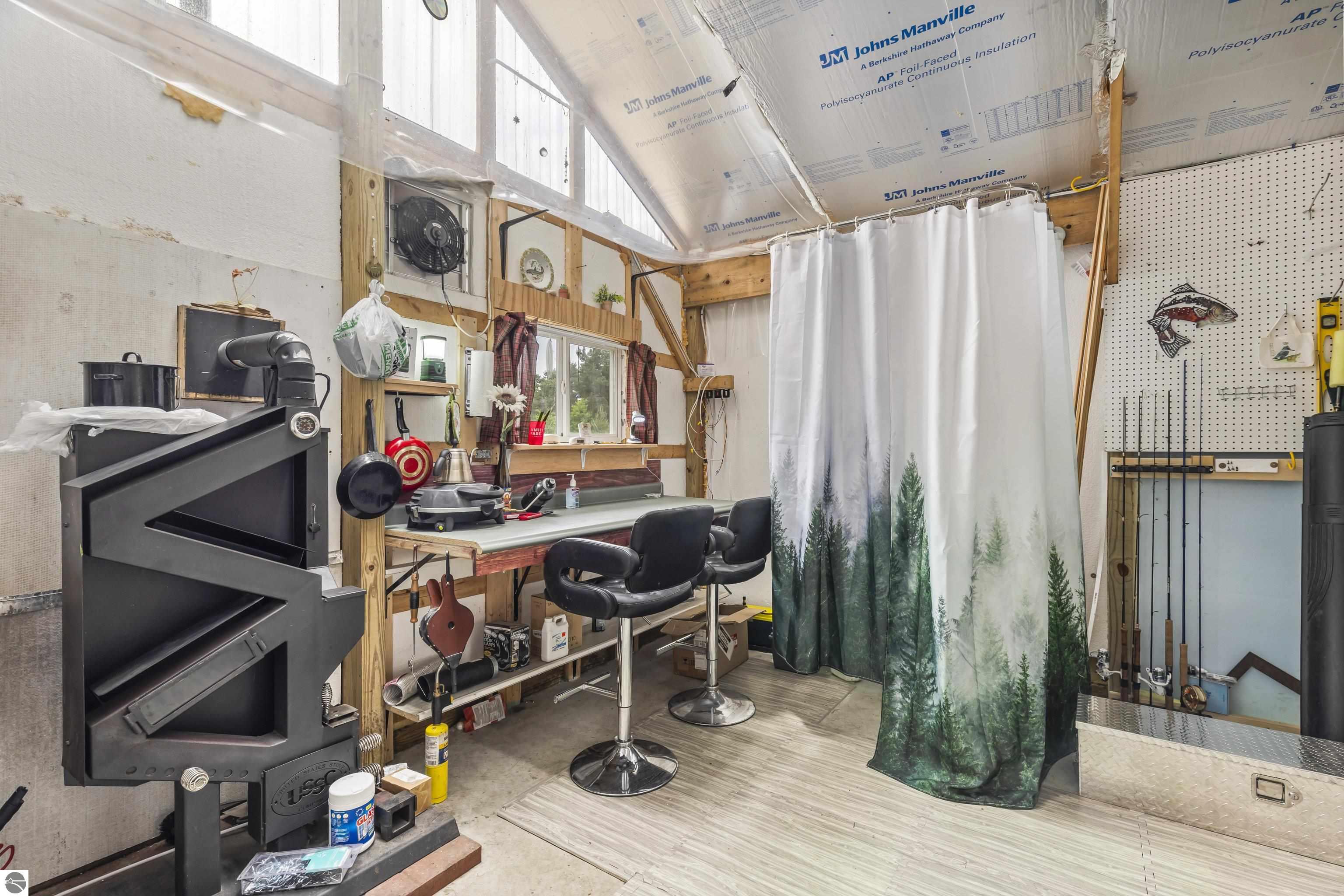 1154 Railroad Trail