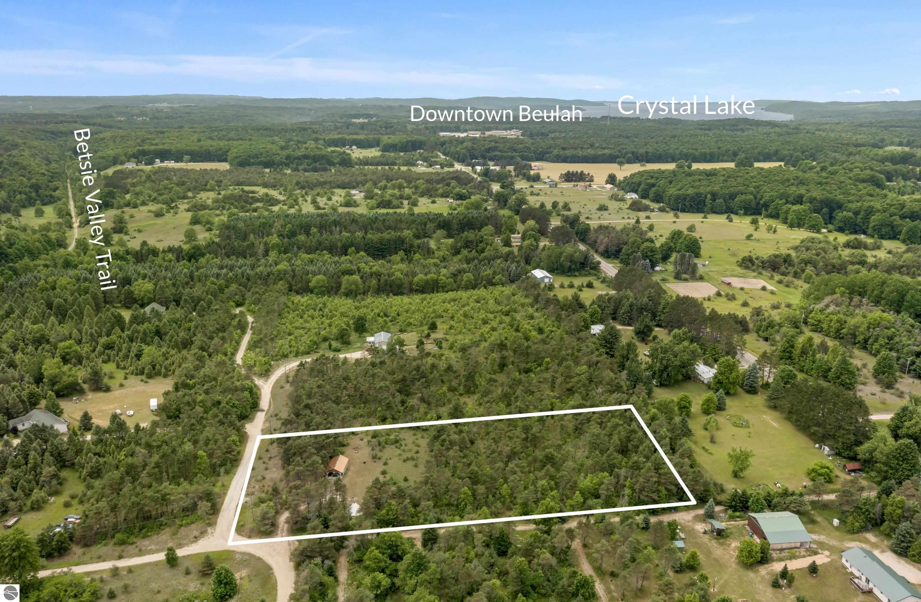 1154 Railroad Trail