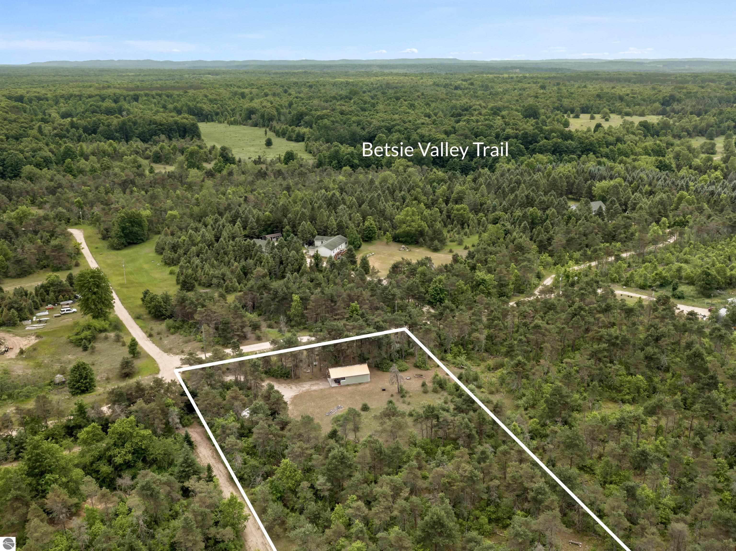 1154 Railroad Trail