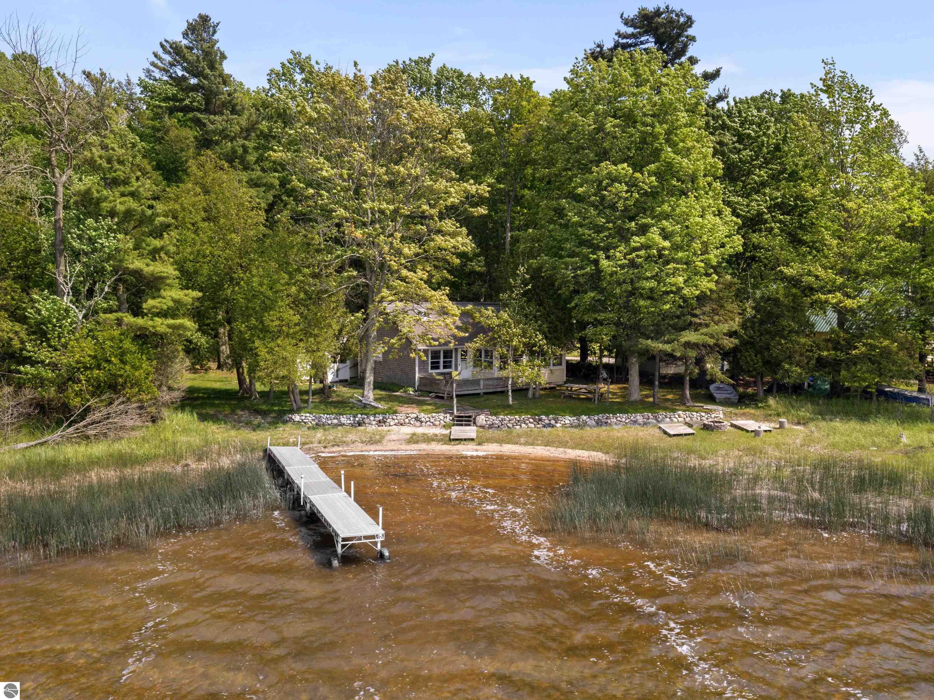 5002 Herring Grove