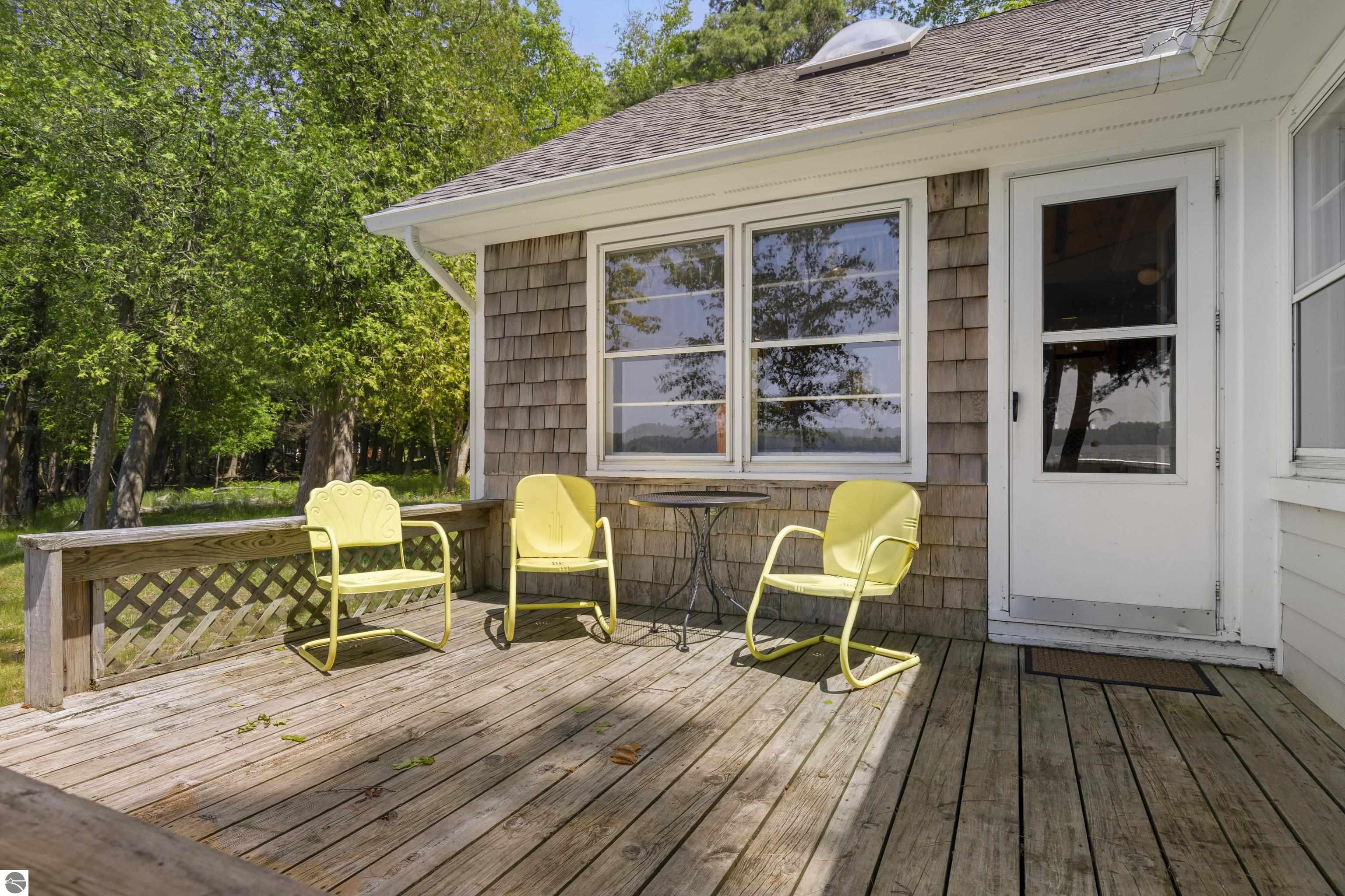 5002 Herring Grove