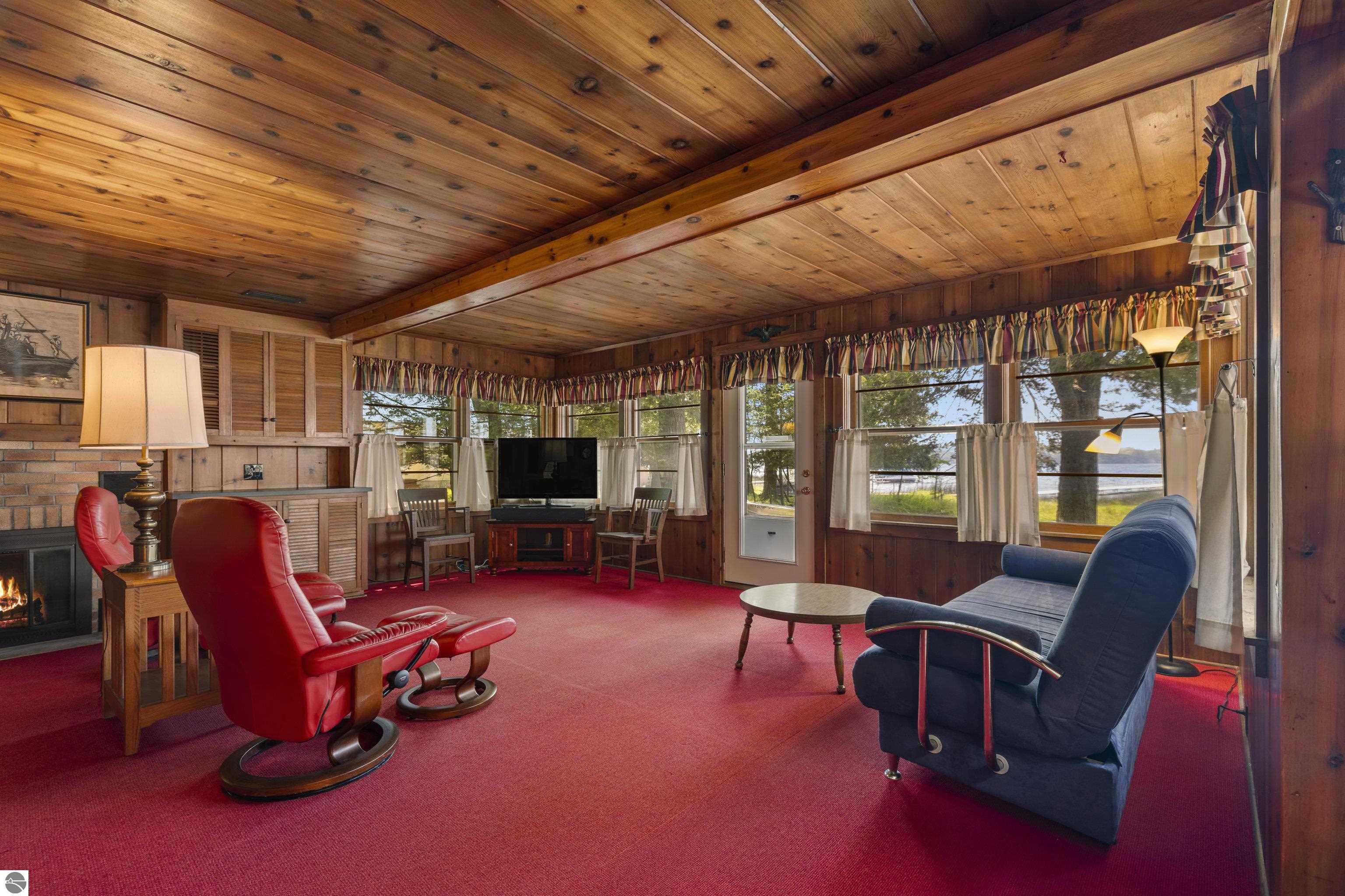 5002 Herring Grove