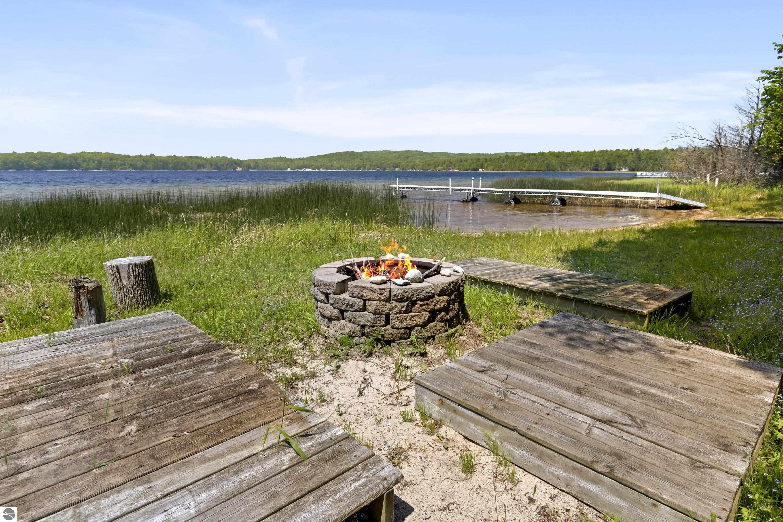 5002 Herring Grove
