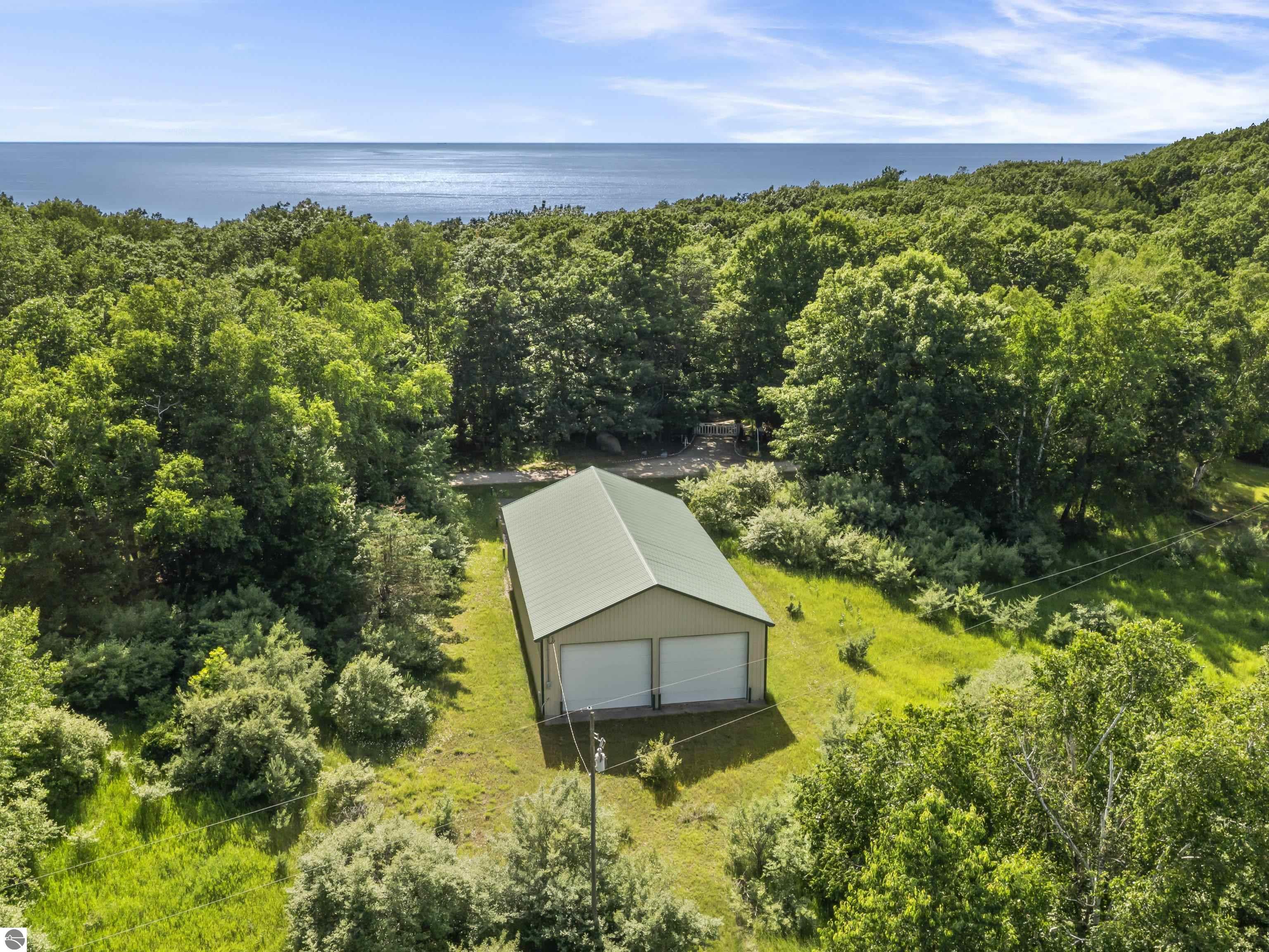 2855 Eleven Mile Road