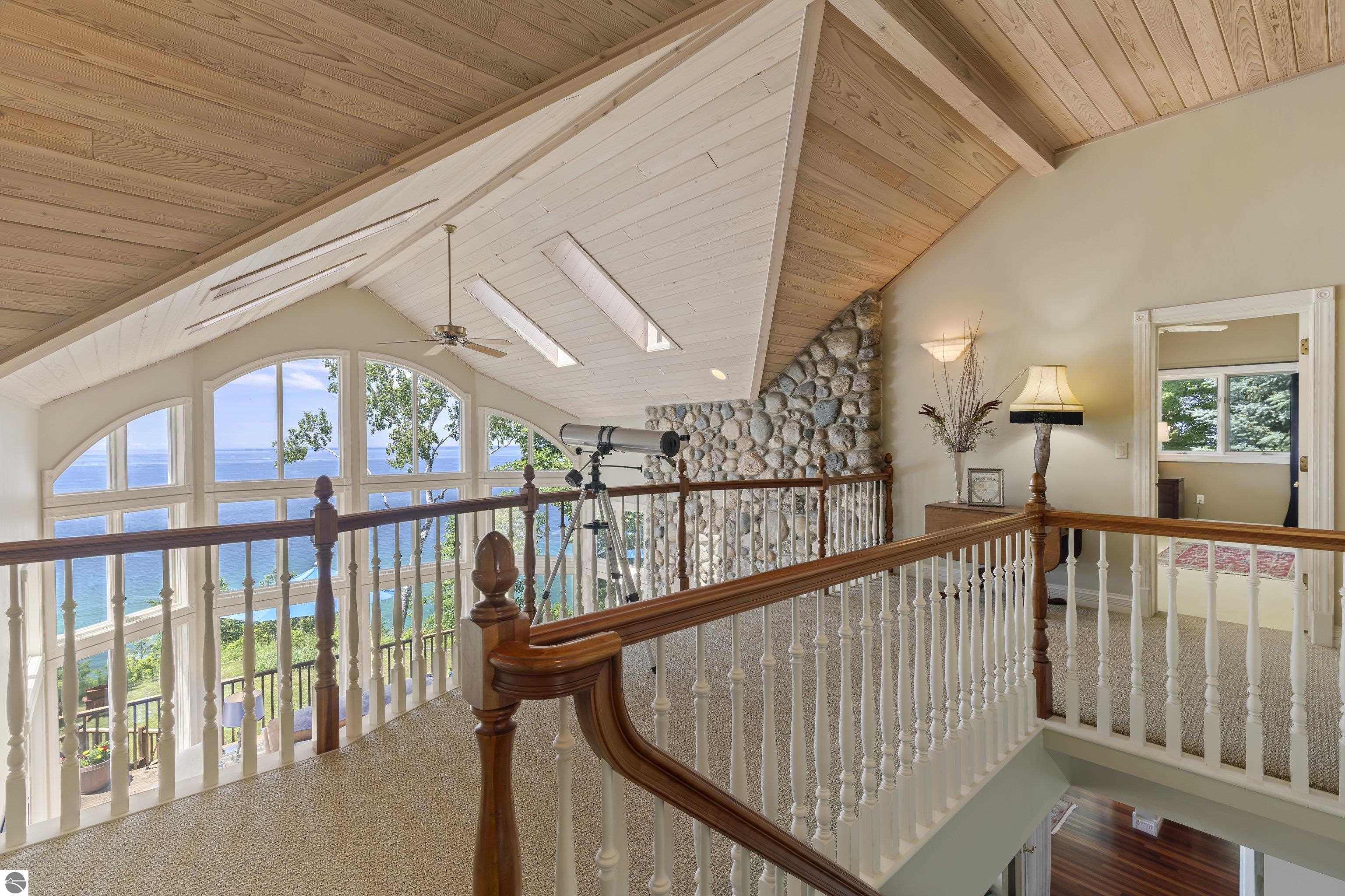 2855 Eleven Mile Road