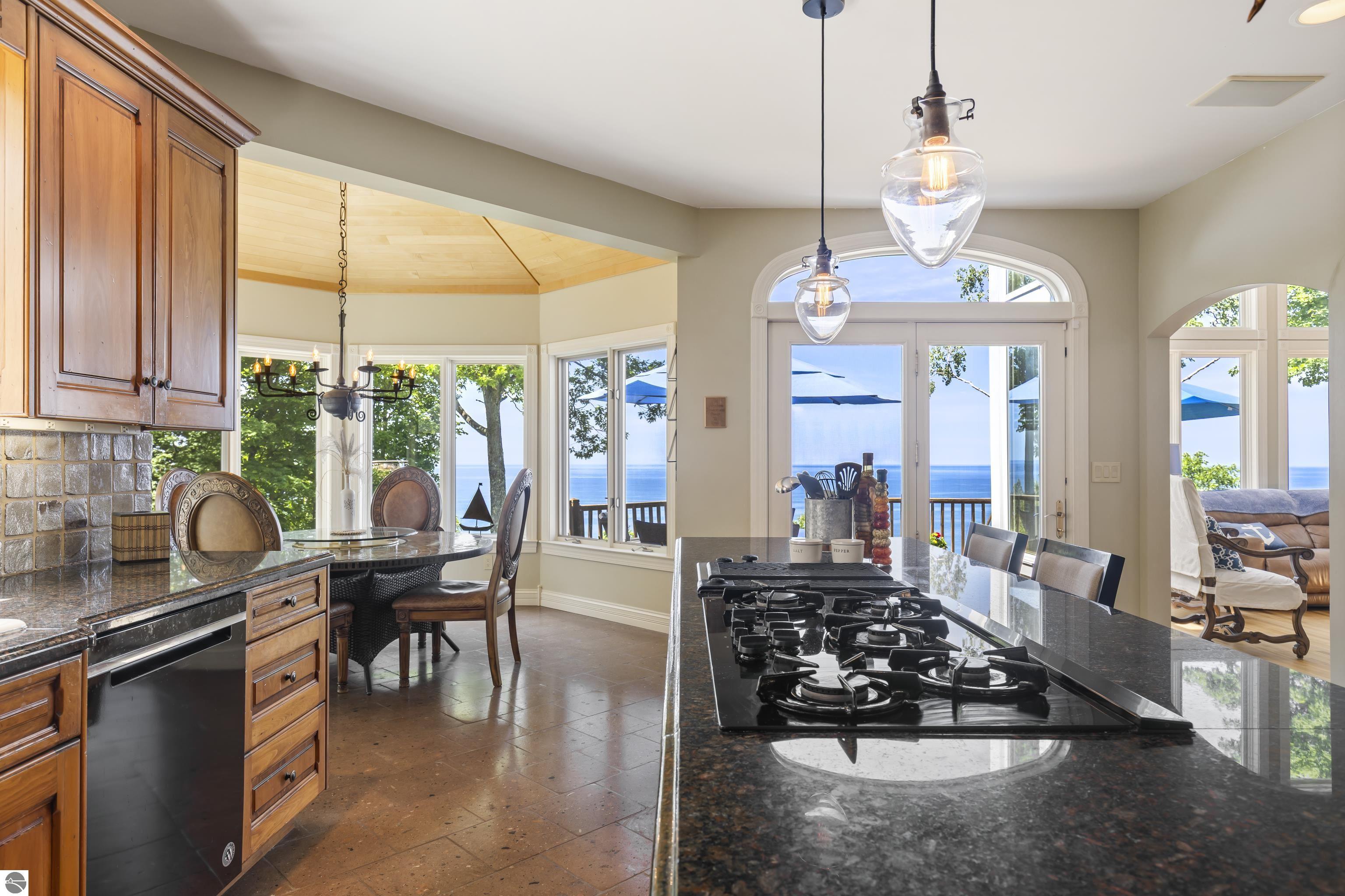 2855 Eleven Mile Road